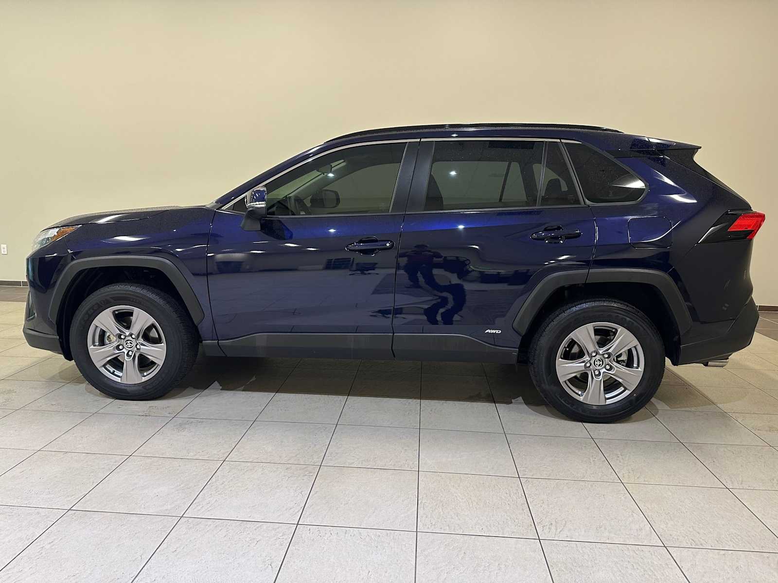 Thumbnail: 2025 Toyota RAV4 - 3