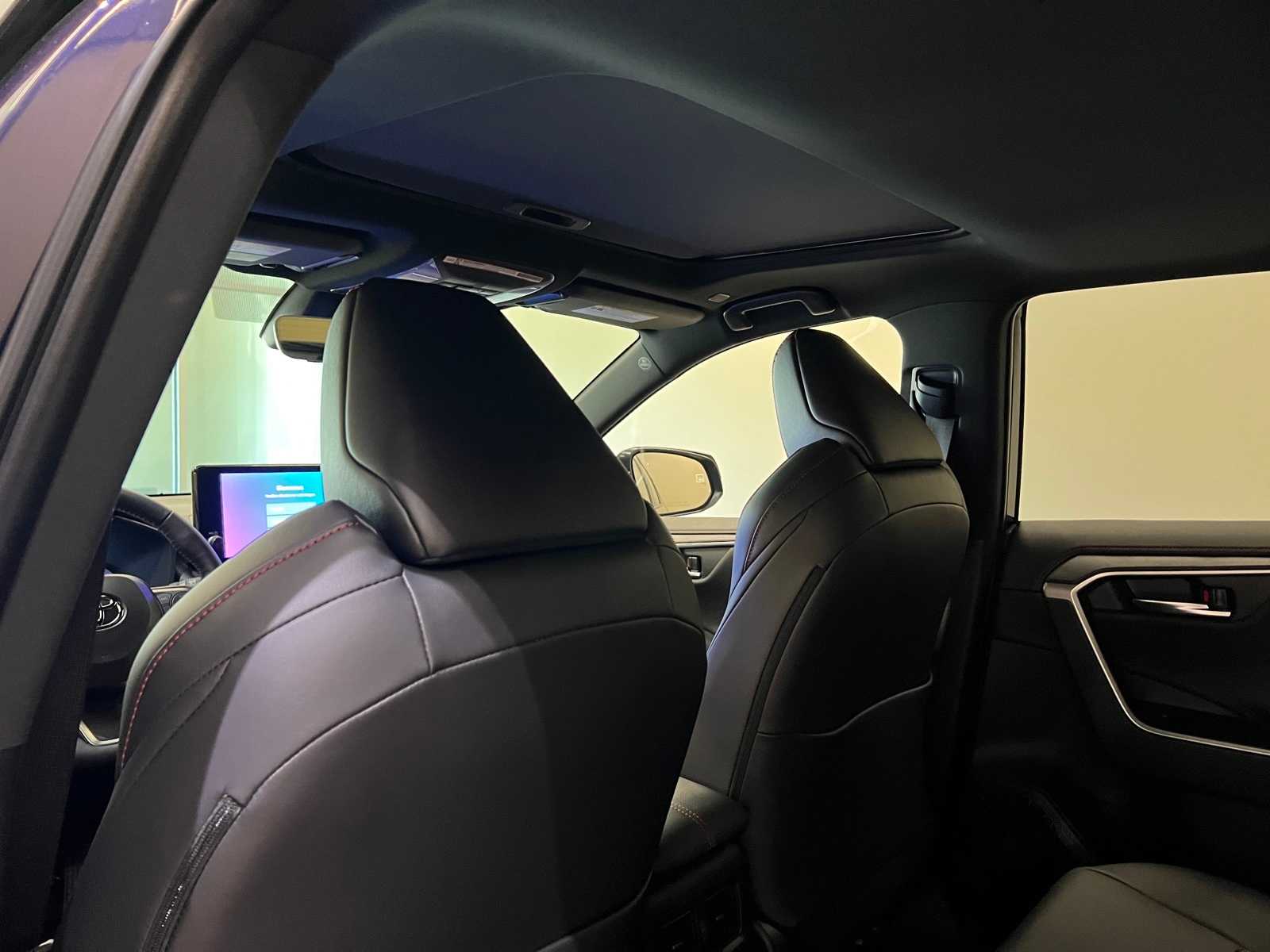 Thumbnail: 2025 Toyota RAV4 - 12