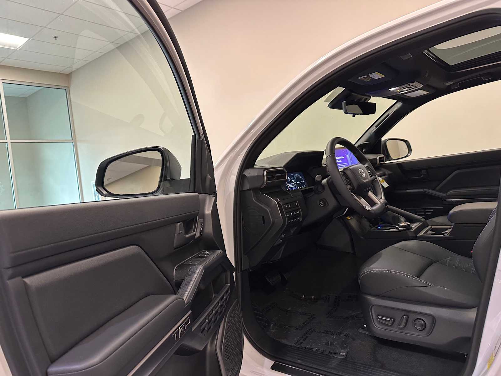 Thumbnail: 2026 Toyota 4Runner - 22