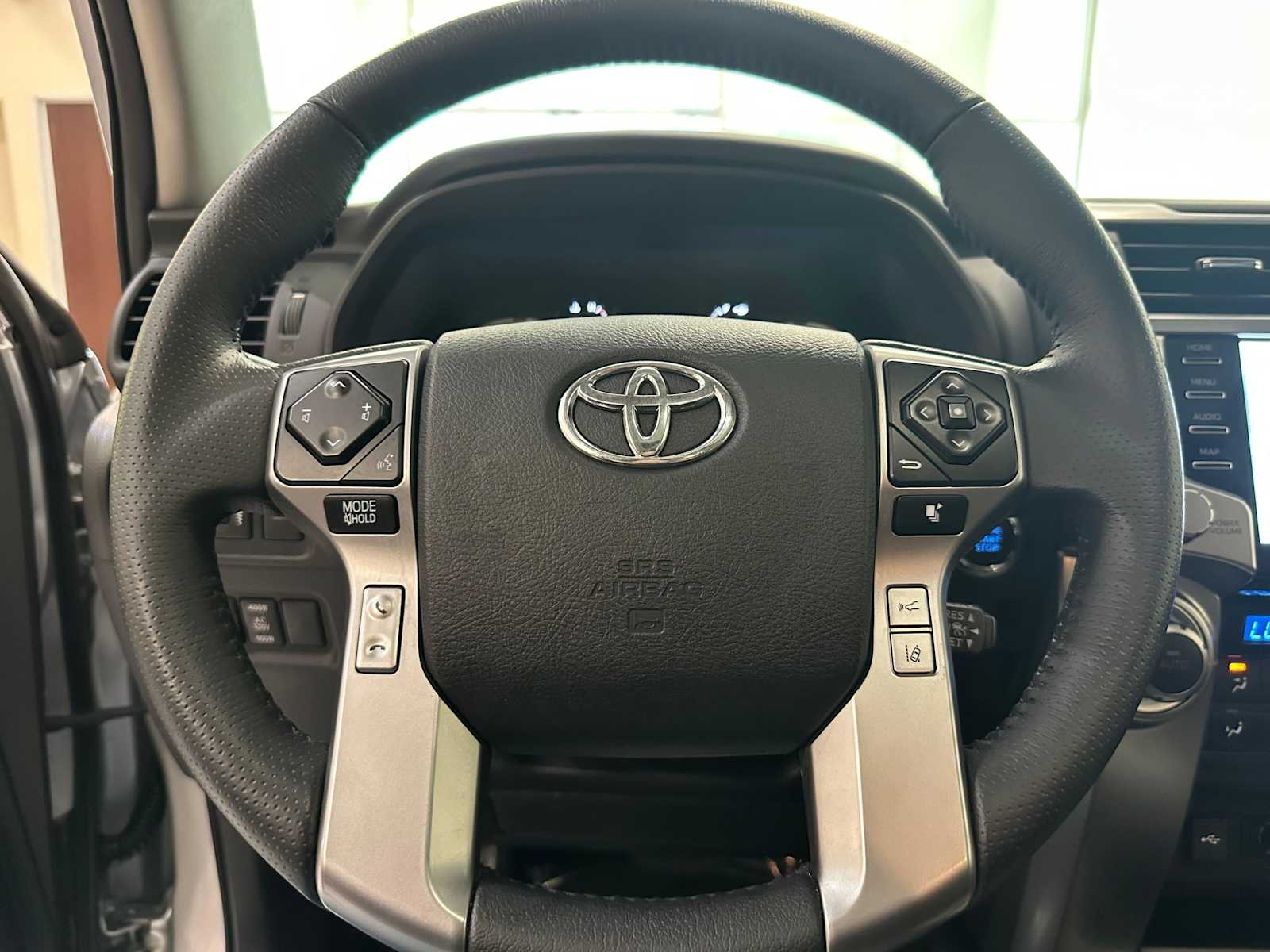 Thumbnail: 2021 Toyota 4Runner - 11
