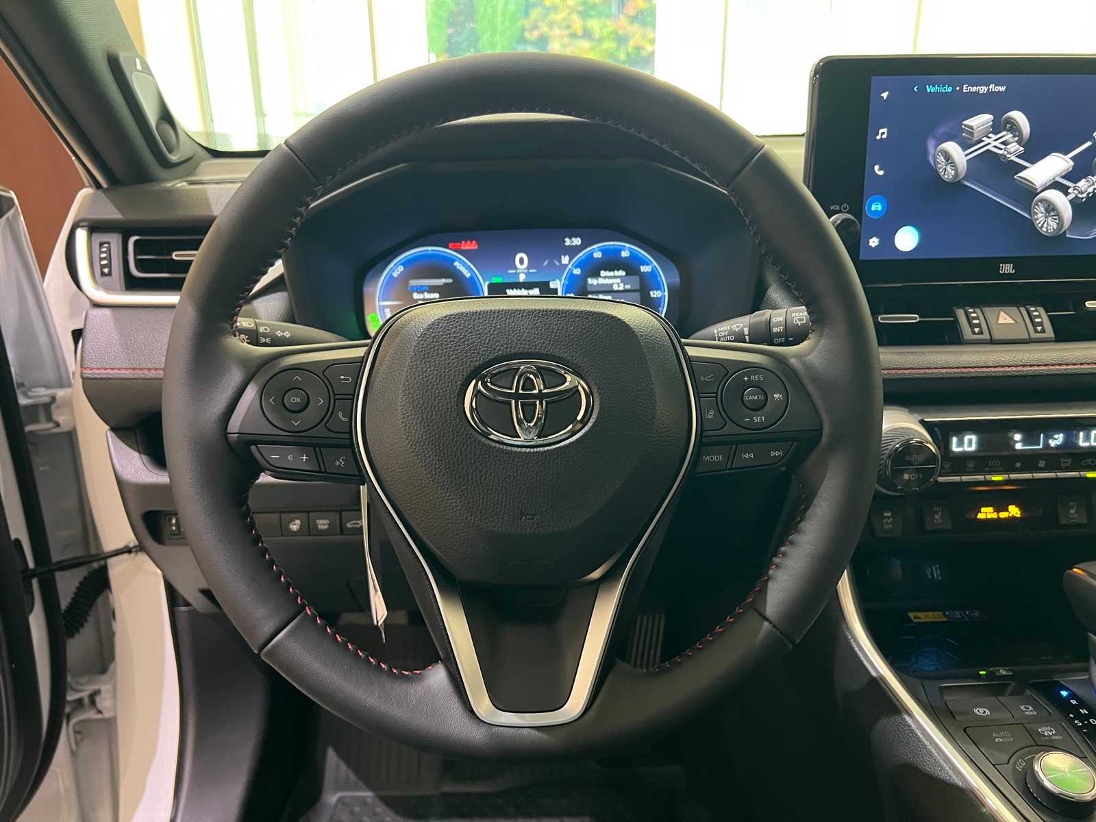 Thumbnail: 2025 Toyota RAV4 - 20