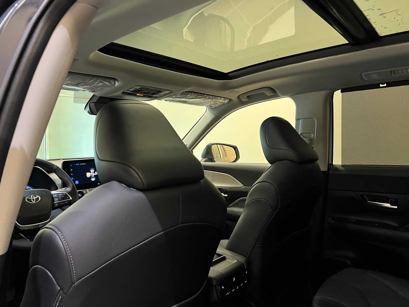 Thumbnail: 2025 Toyota Grand Highlander - 12