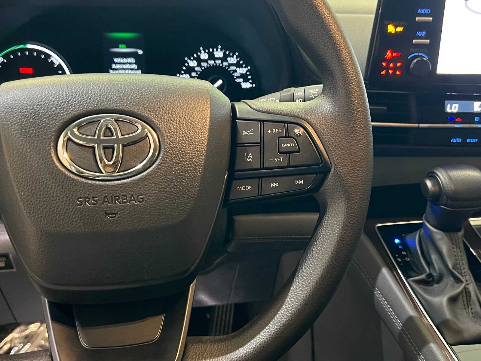 Thumbnail: 2024 Toyota Sienna - 20