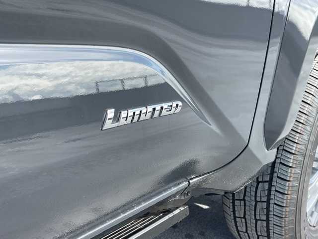 Thumbnail: 2024 Toyota Tacoma - 6