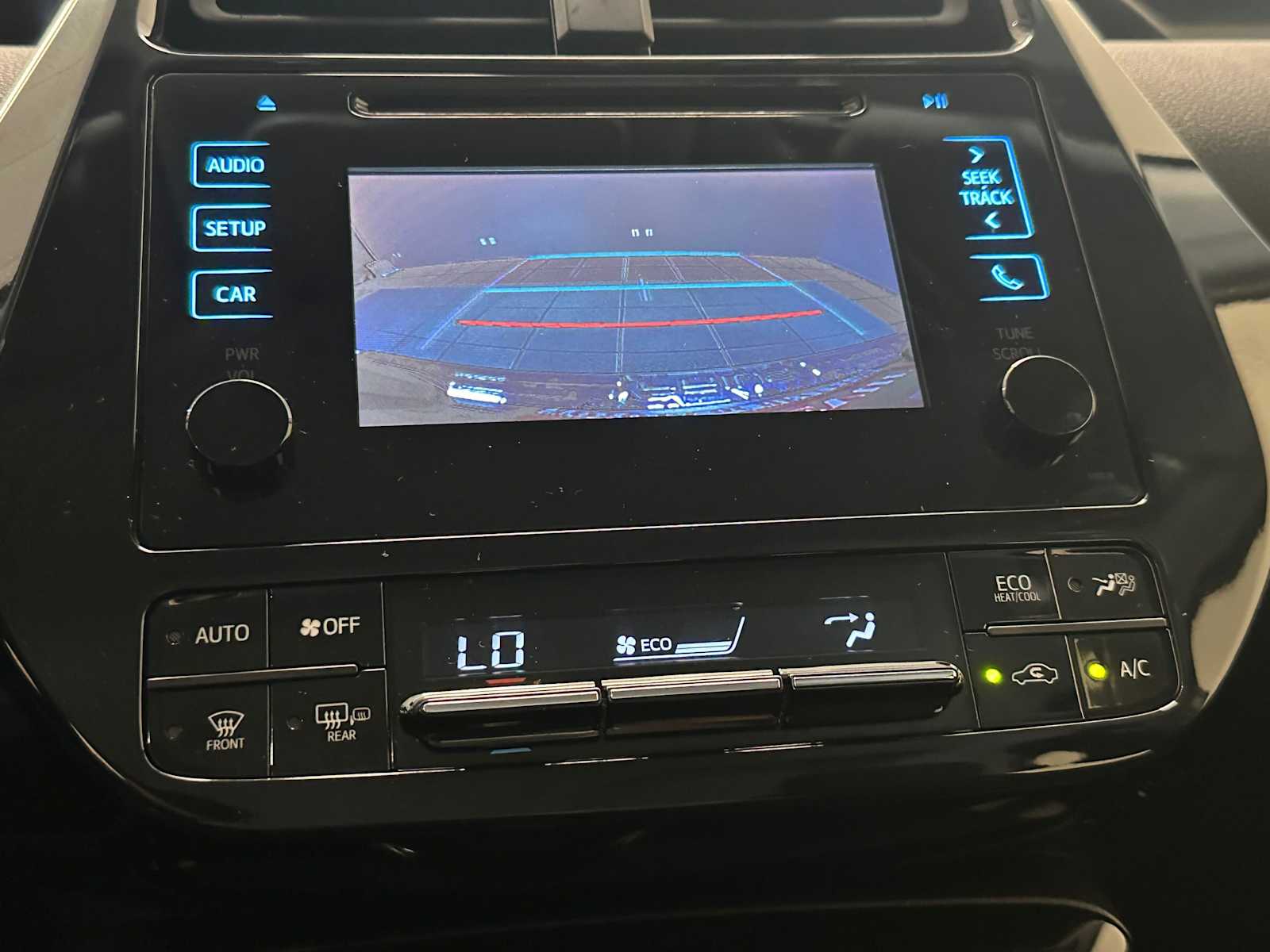 Thumbnail: 2016 Toyota Prius - 13