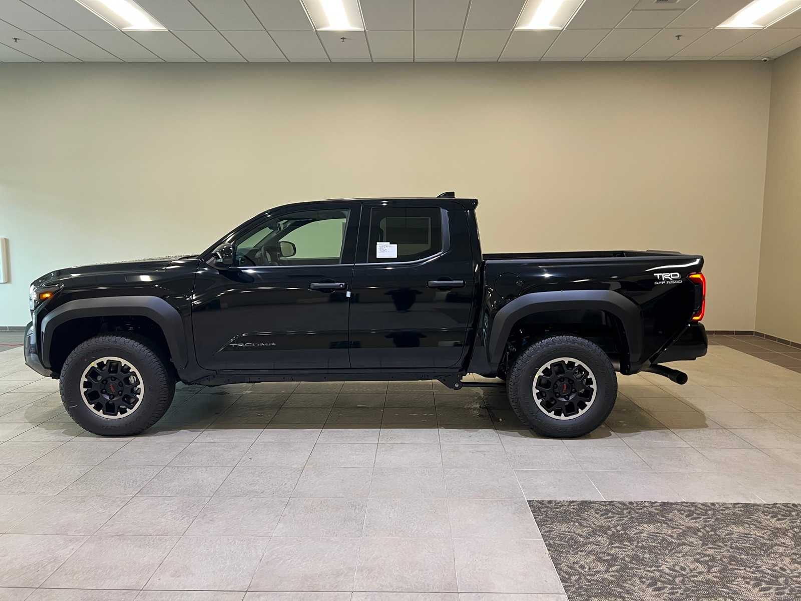 Thumbnail: 2025 Toyota Tacoma - 3