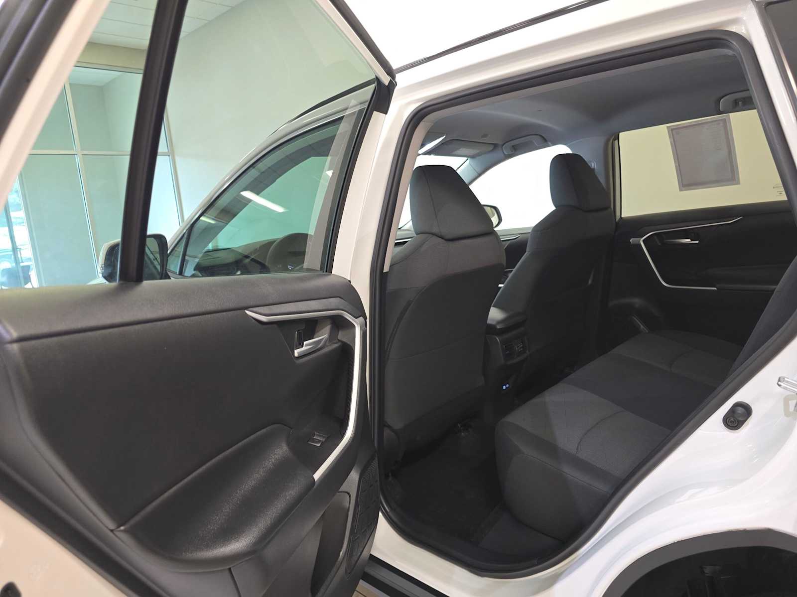 Thumbnail: 2023 Toyota RAV4 - 24
