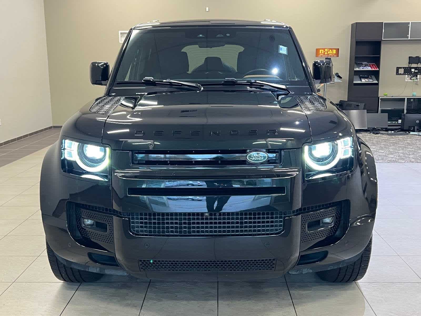 Thumbnail: 2023 Land Rover Defender - 8