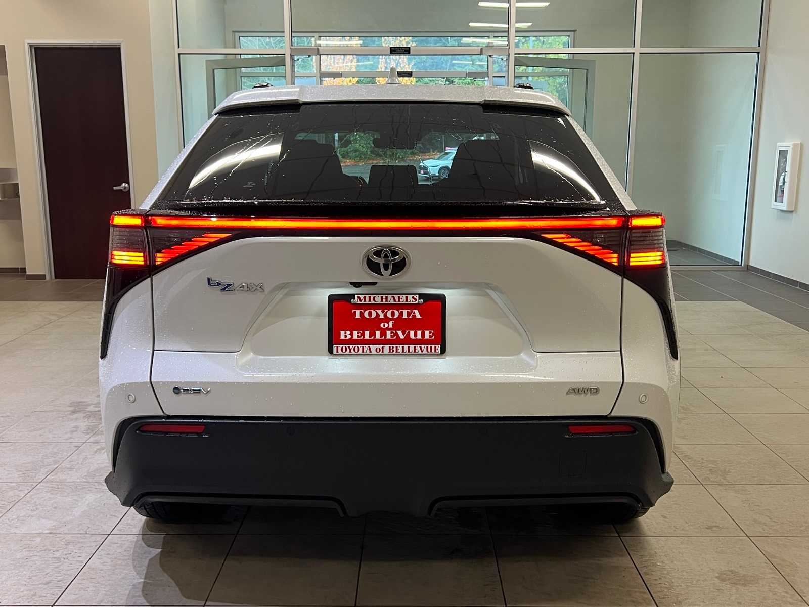 Thumbnail: 2024 Toyota bZ4X - 5