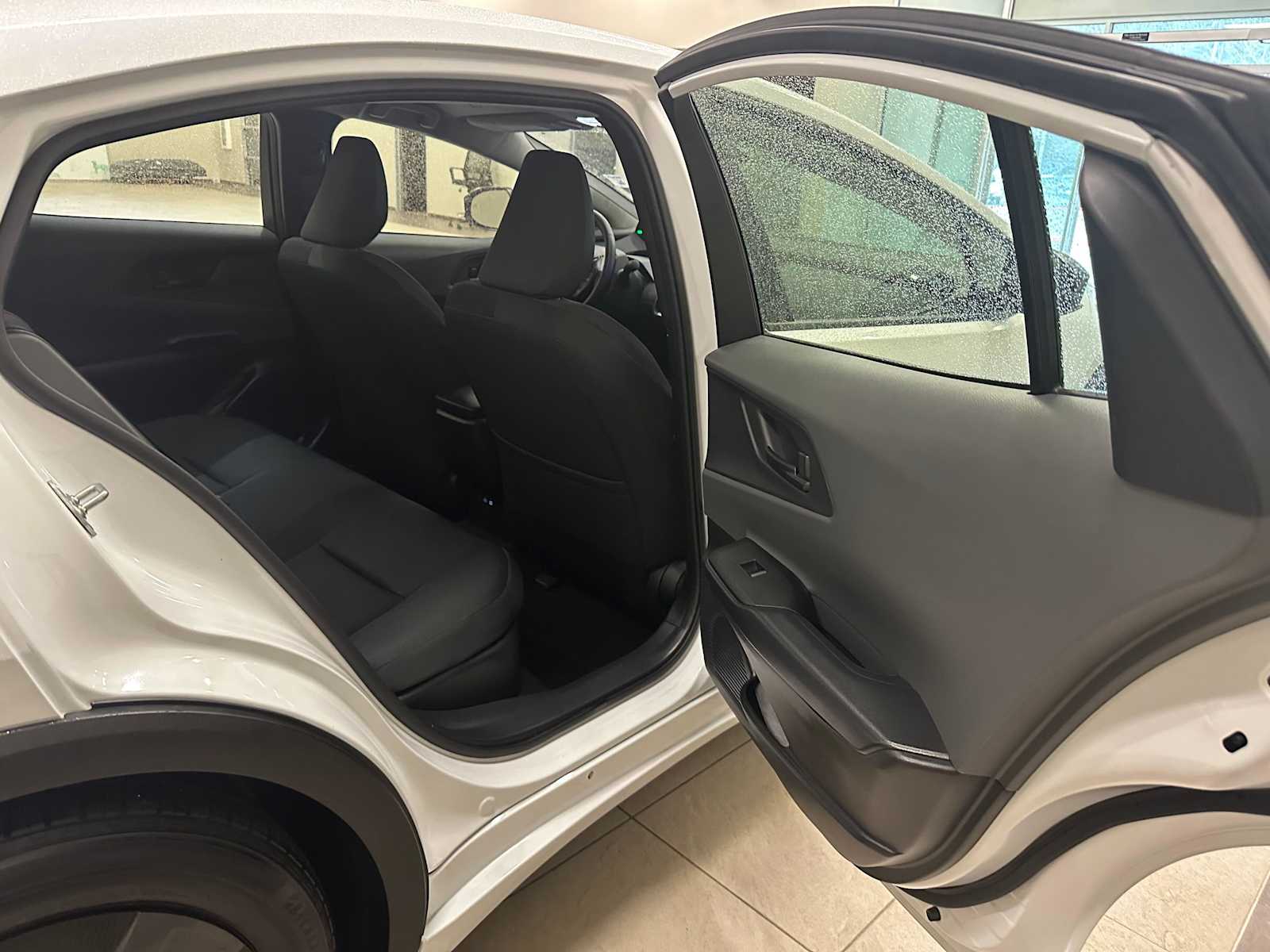 Thumbnail: 2024 Toyota Prius - 25