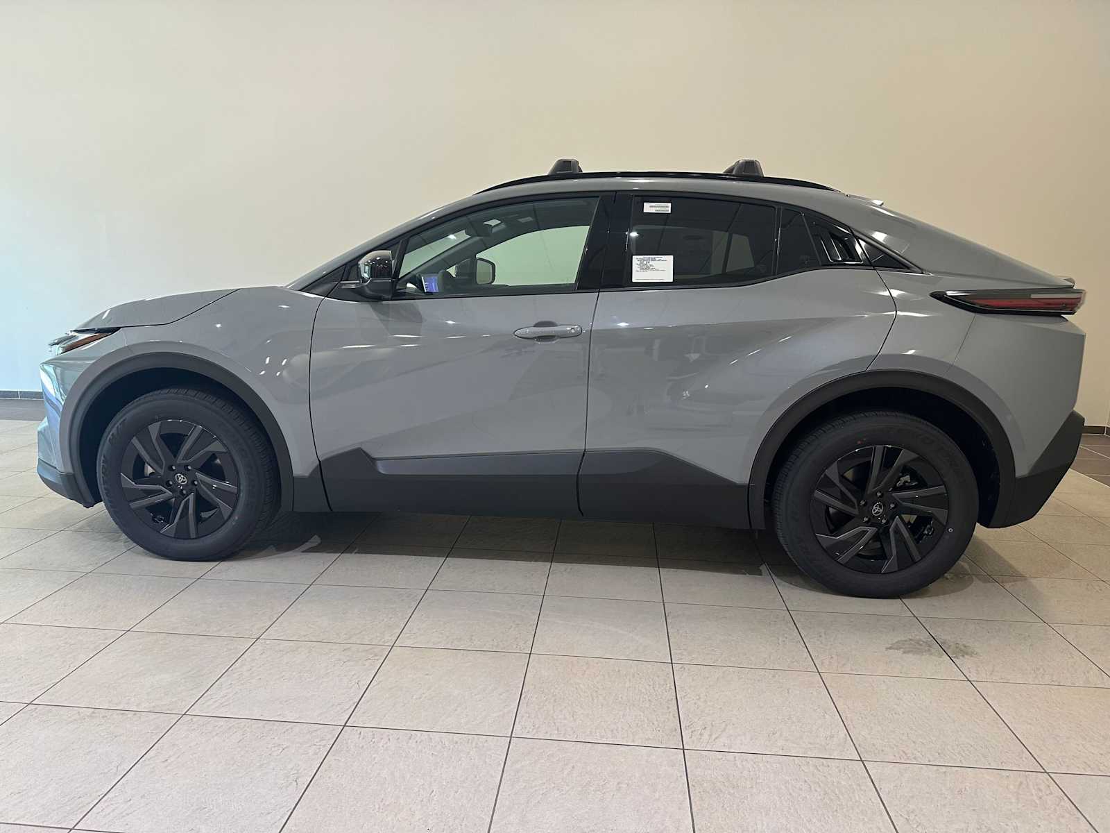 Thumbnail: 2026 Toyota C-HR - 4