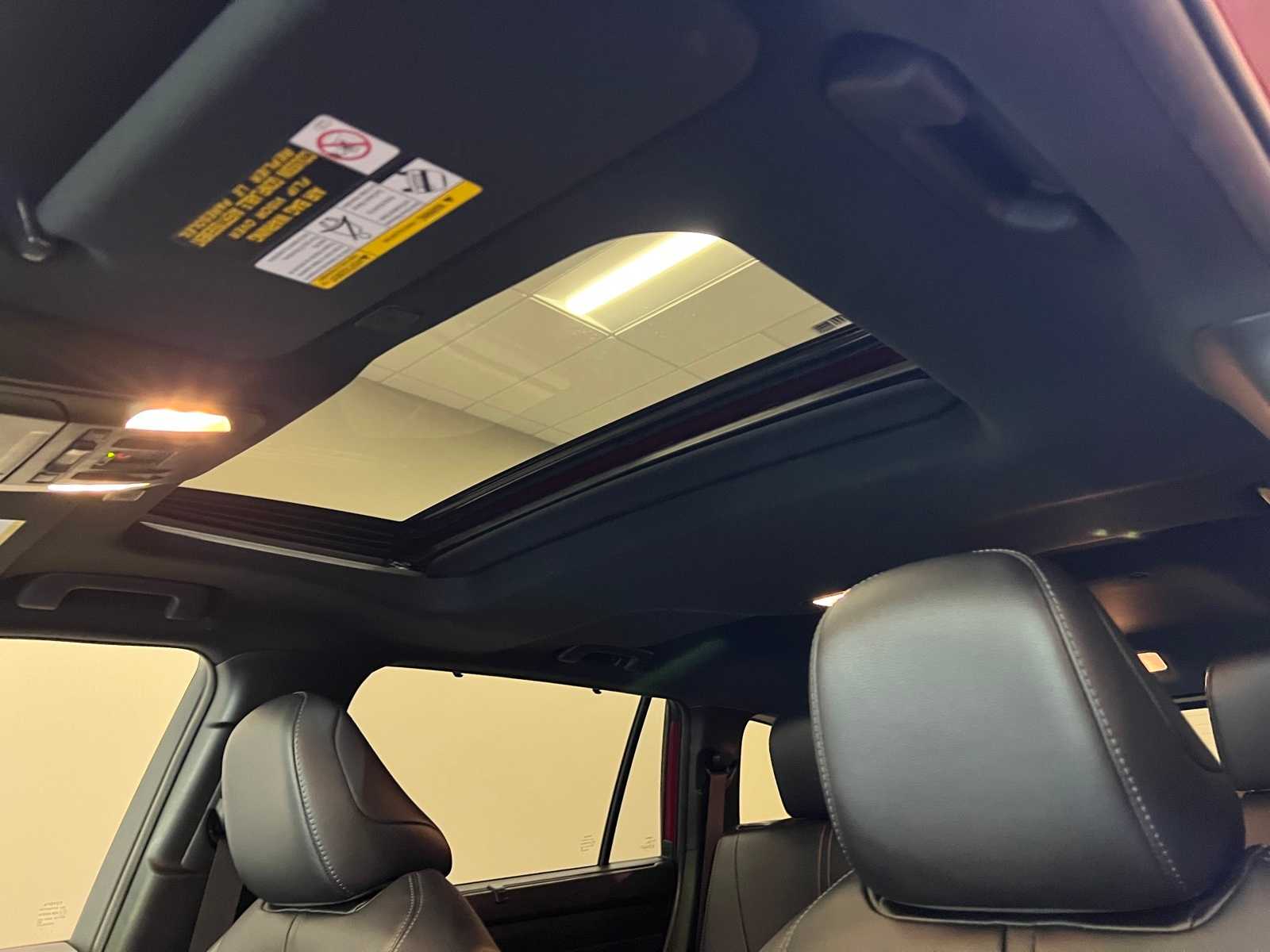 Thumbnail: 2024 Toyota Highlander - 17