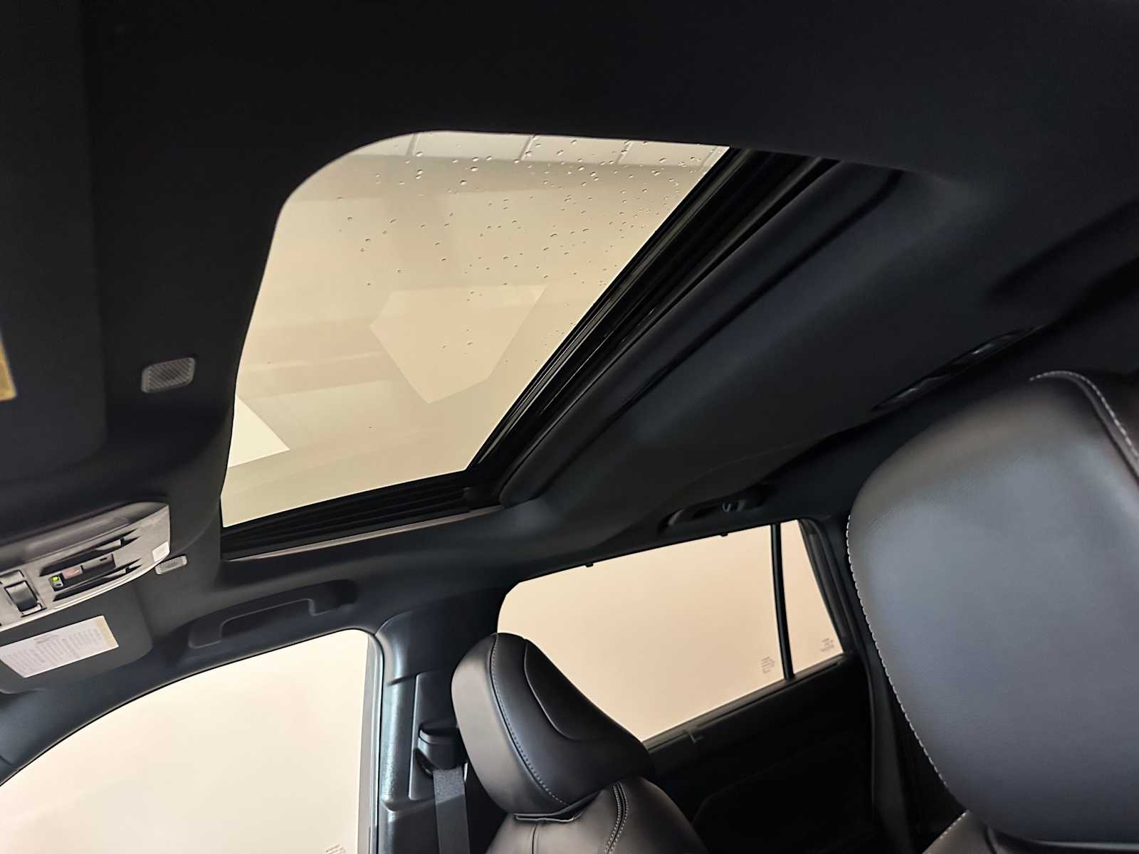 Thumbnail: 2024 Toyota Highlander - 20