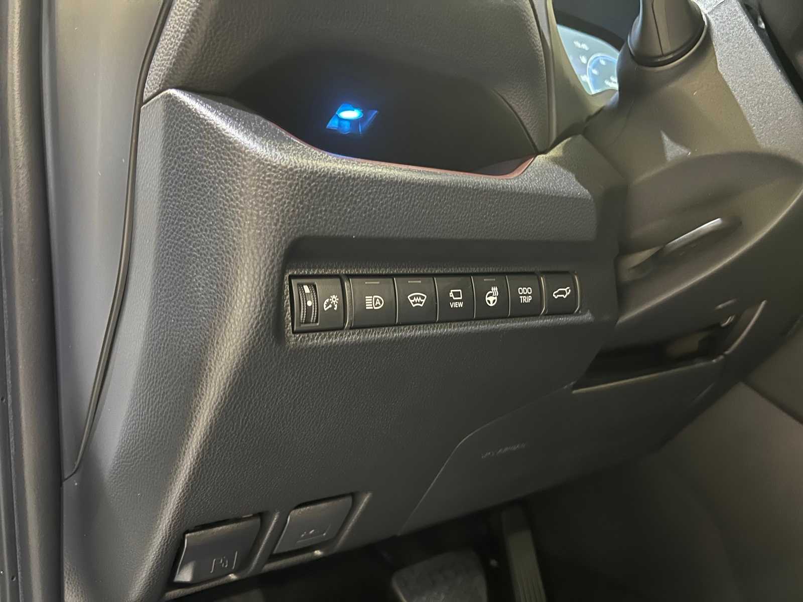 Thumbnail: 2025 Toyota RAV4 - 16