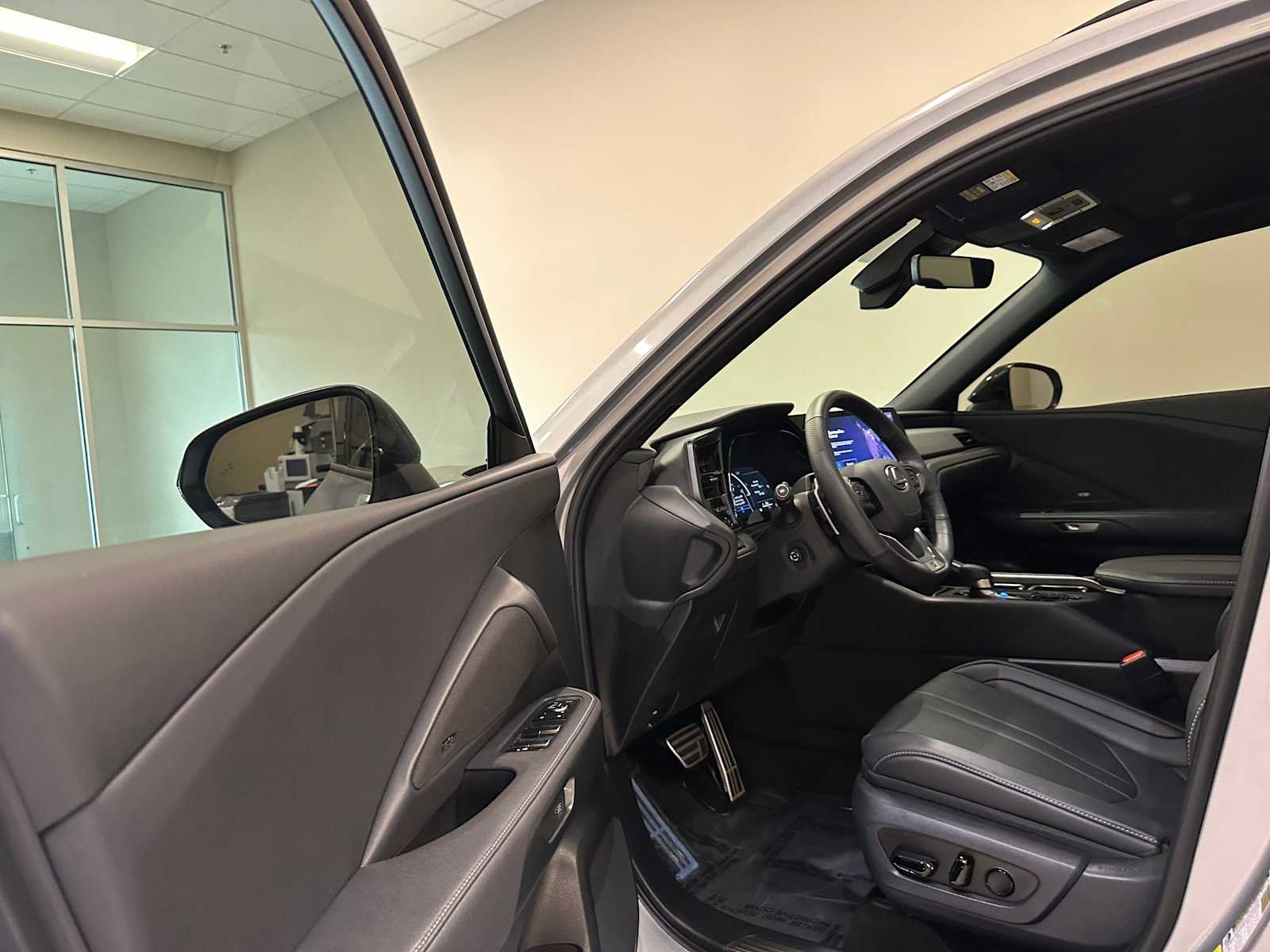 Thumbnail: 2024 Lexus TX - 21