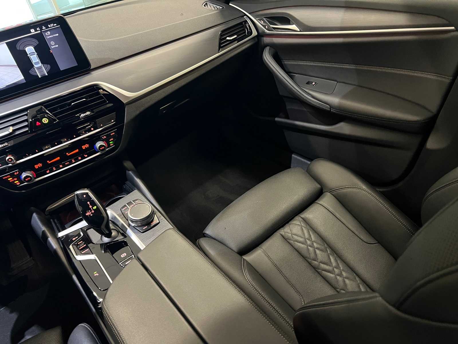 Thumbnail: 2022 BMW 5 Series - 11