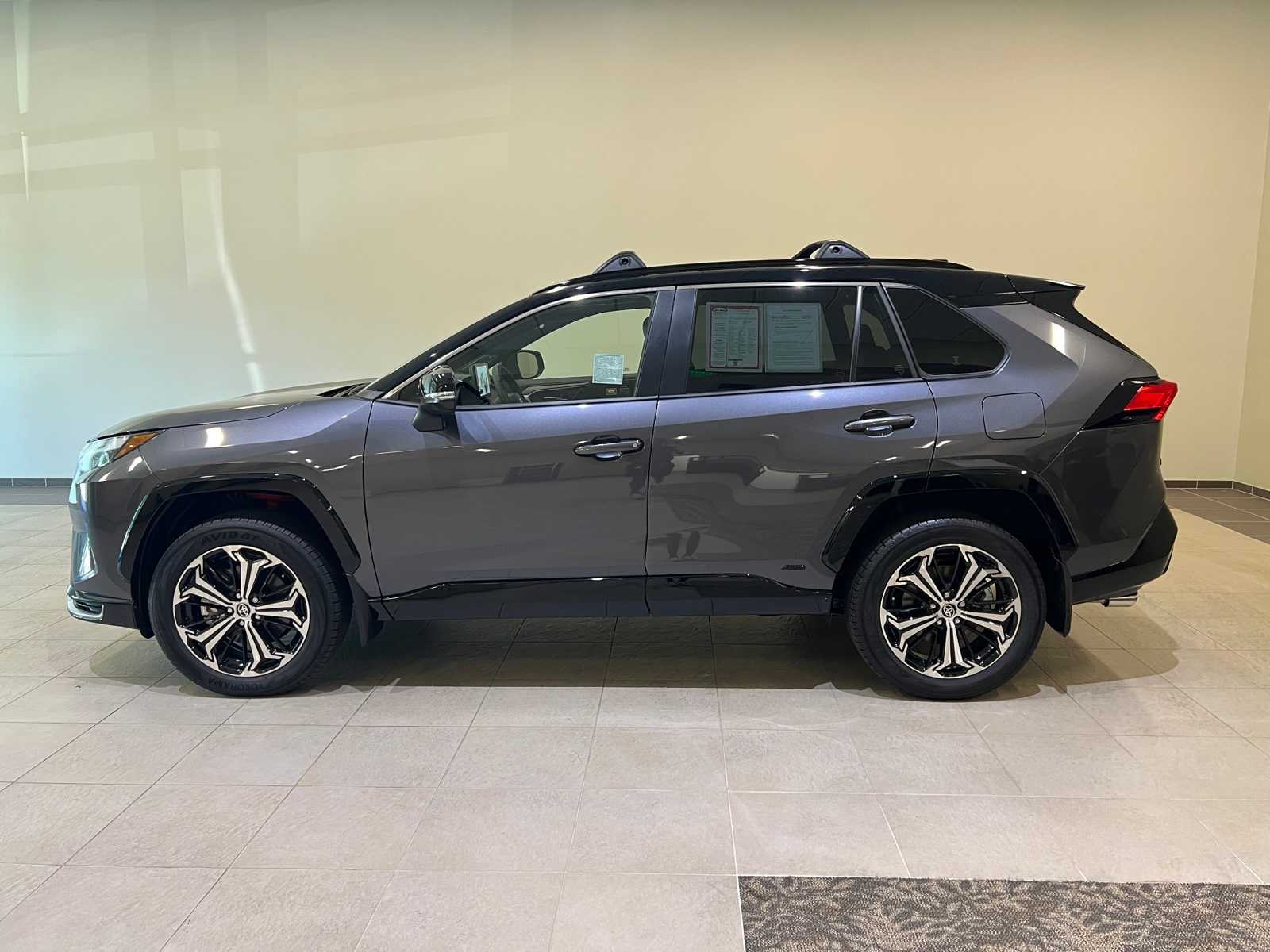 Thumbnail: 2025 Toyota RAV4 - 3