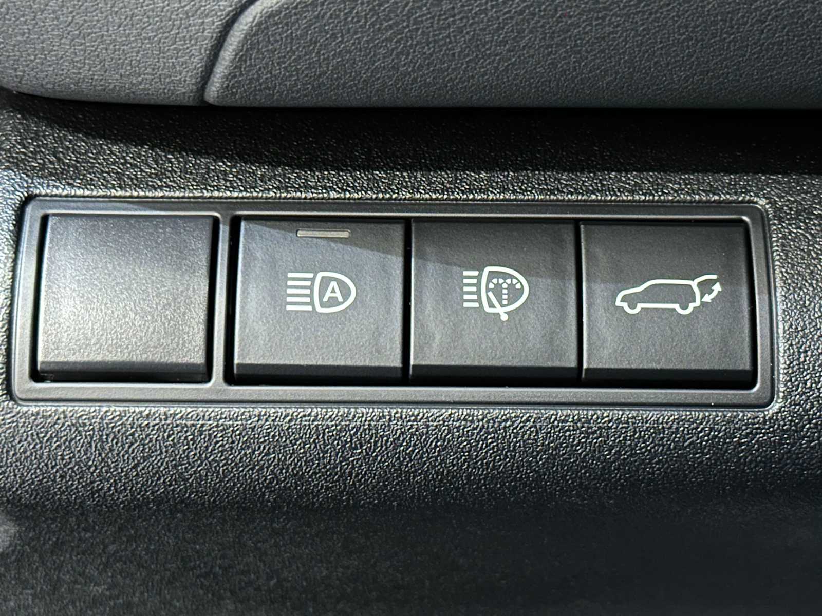 Thumbnail: 2026 Toyota bZ - 17