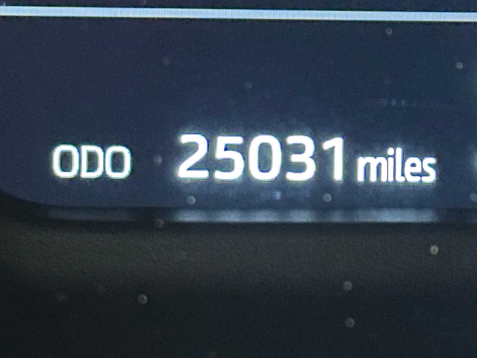 Thumbnail: 2023 Toyota Sequoia - 19