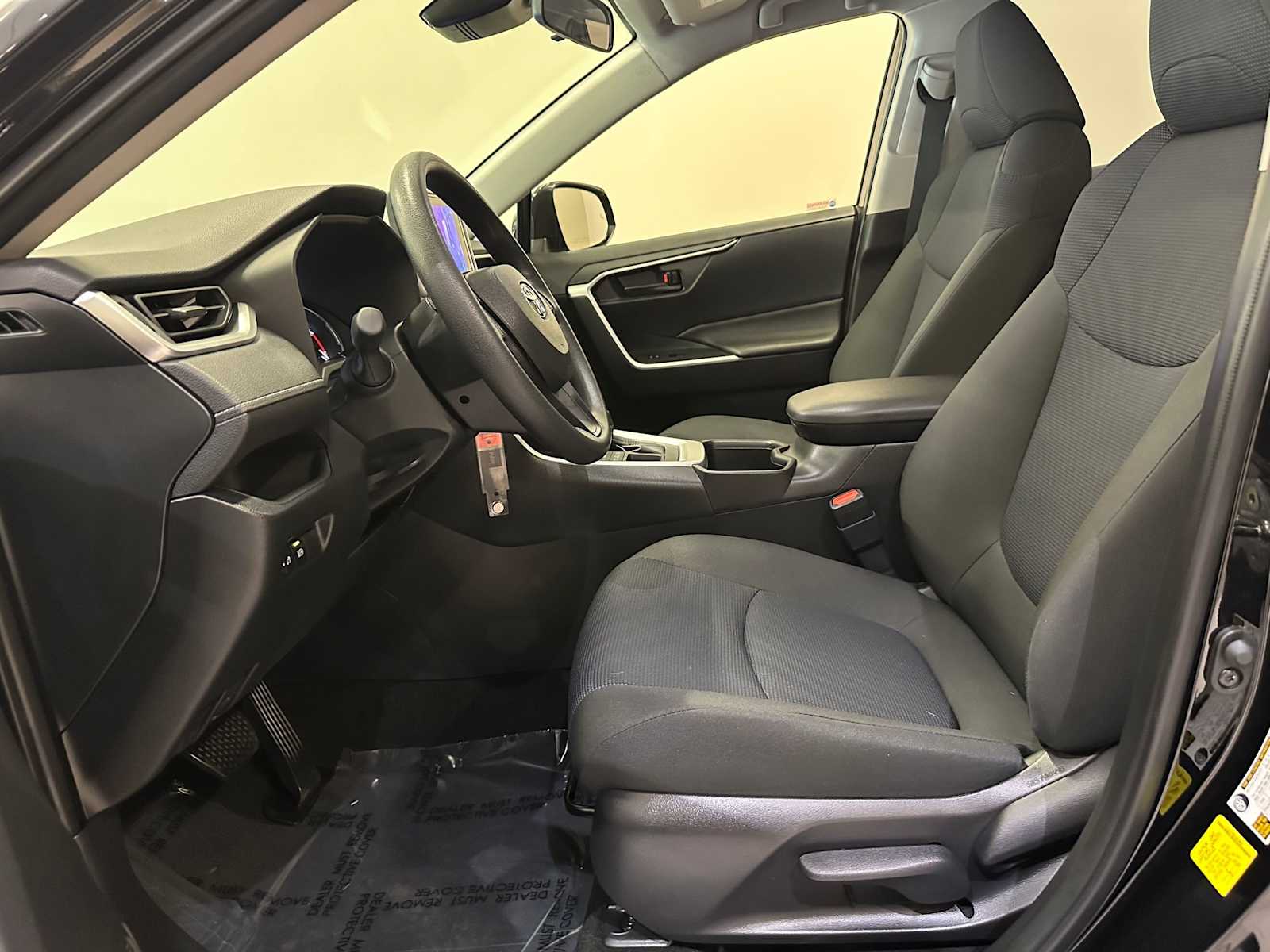 Thumbnail: 2025 Toyota RAV4 - 20