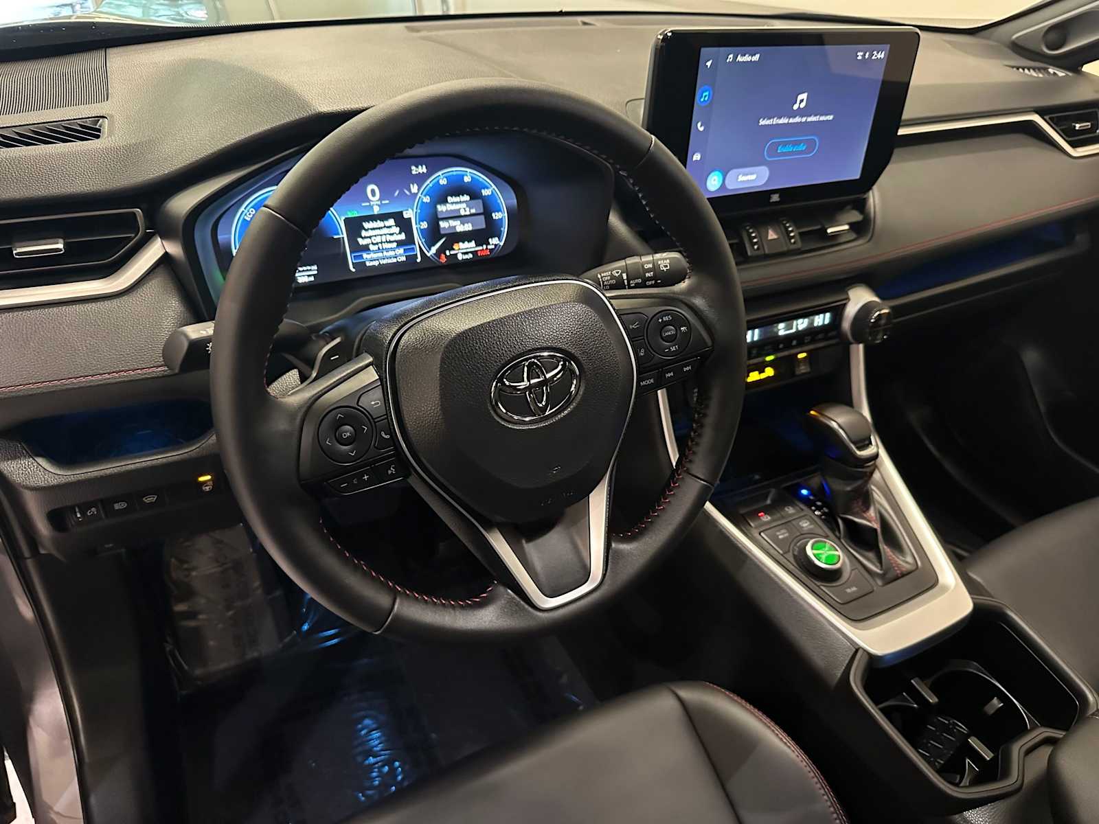 Thumbnail: 2025 Toyota RAV4 - 2