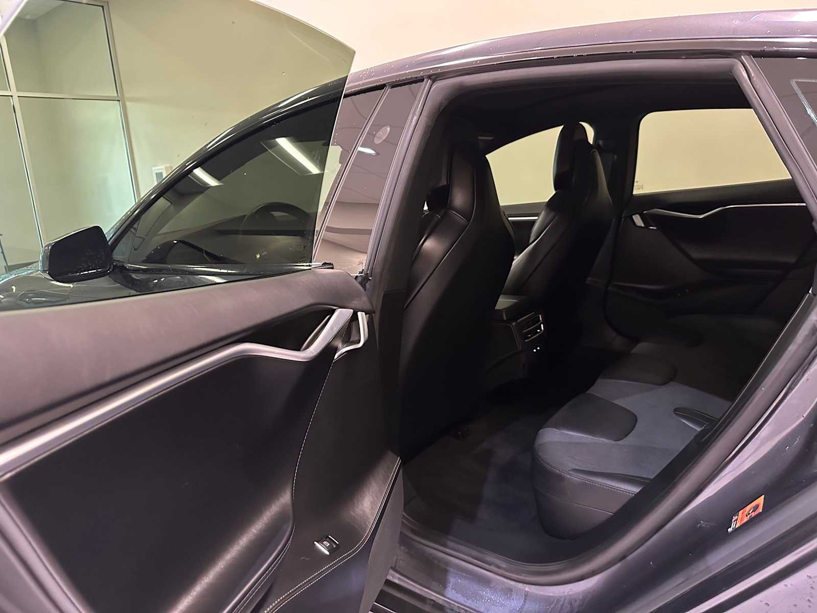 Thumbnail: 2017 Tesla Model S - 27