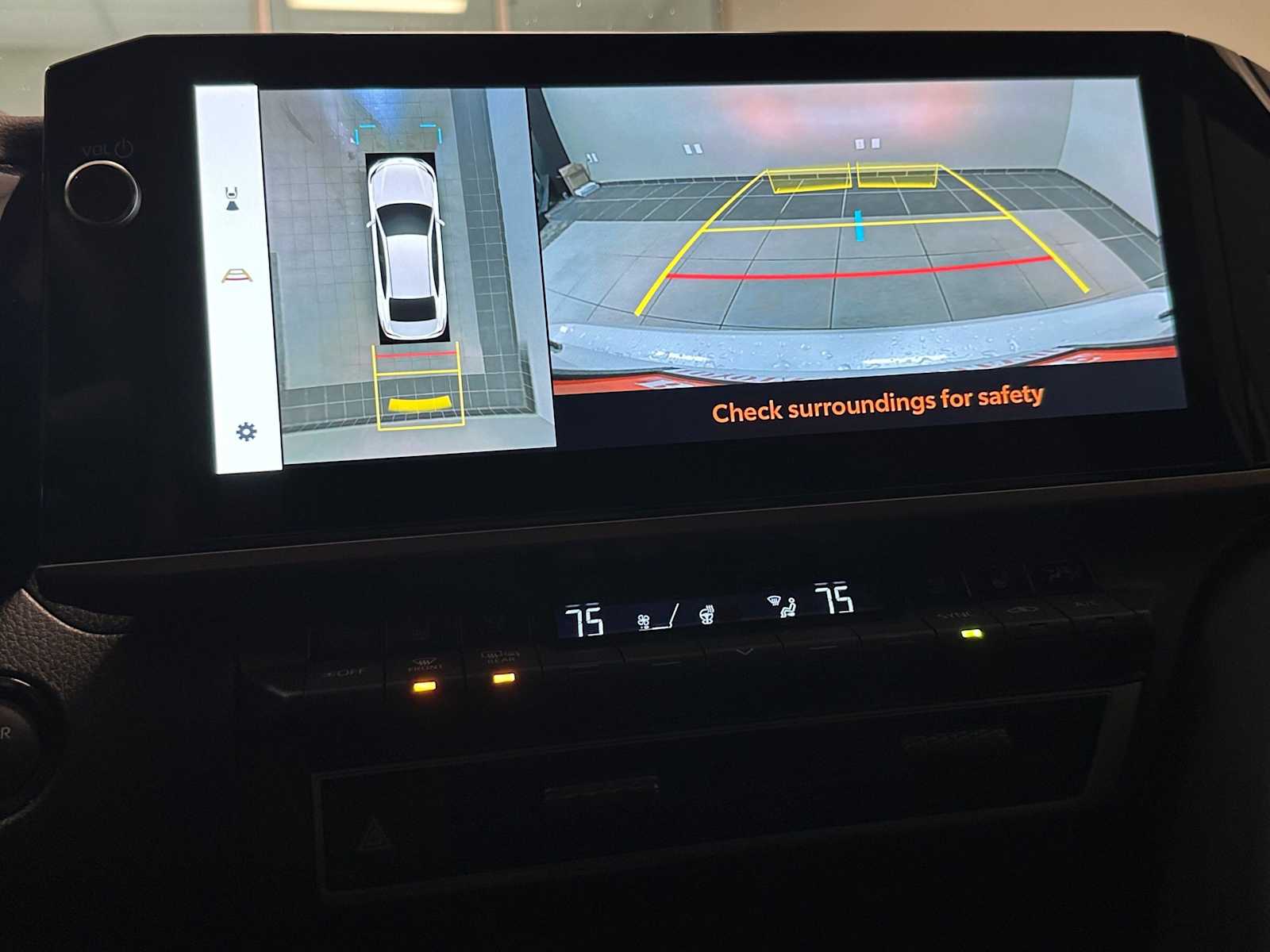 Thumbnail: 2025 Toyota Camry - 13