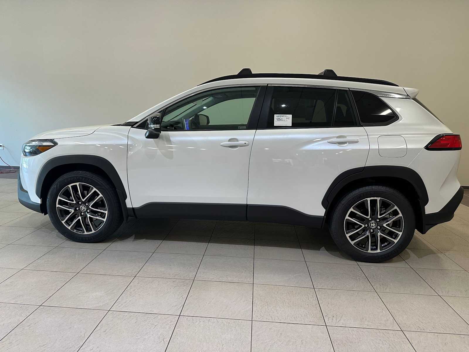 Thumbnail: 2026 Toyota Corolla Cross - 4