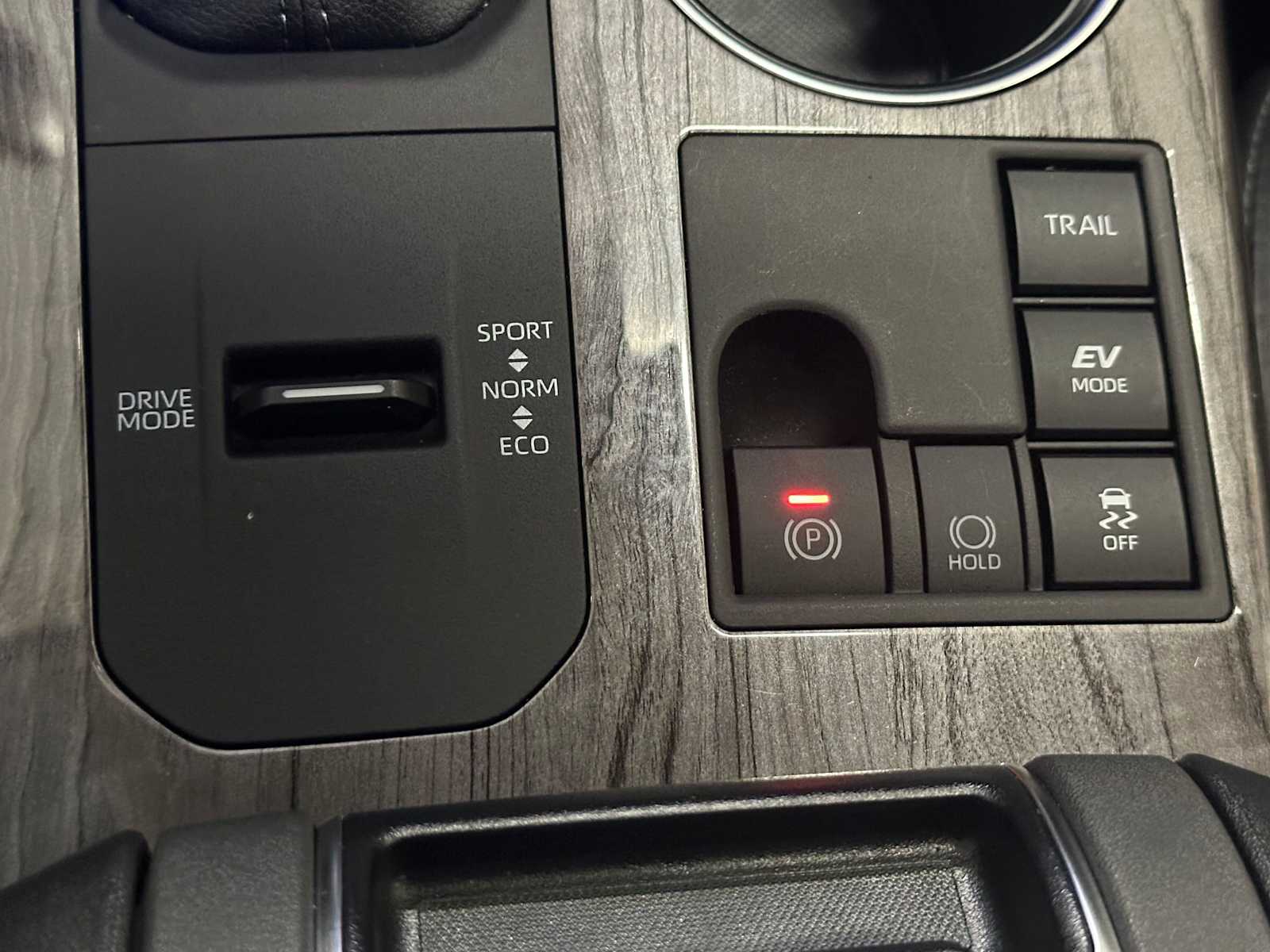 Thumbnail: 2025 Toyota Highlander - 16