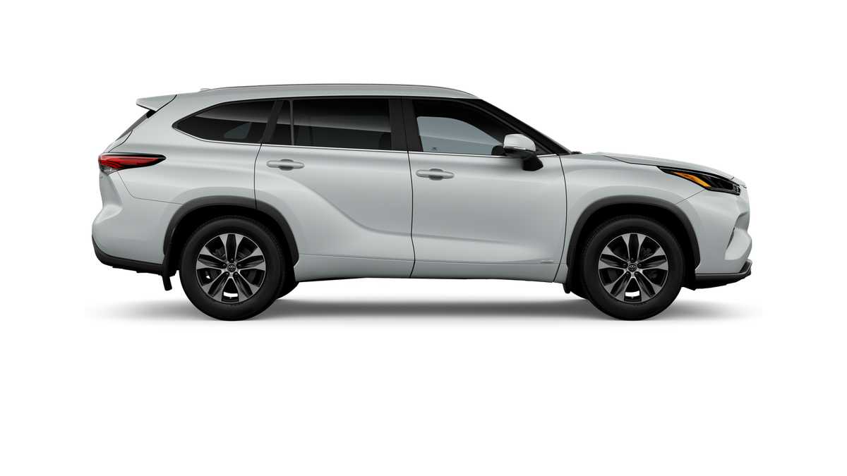 Thumbnail: 2026 Toyota Highlander - 12