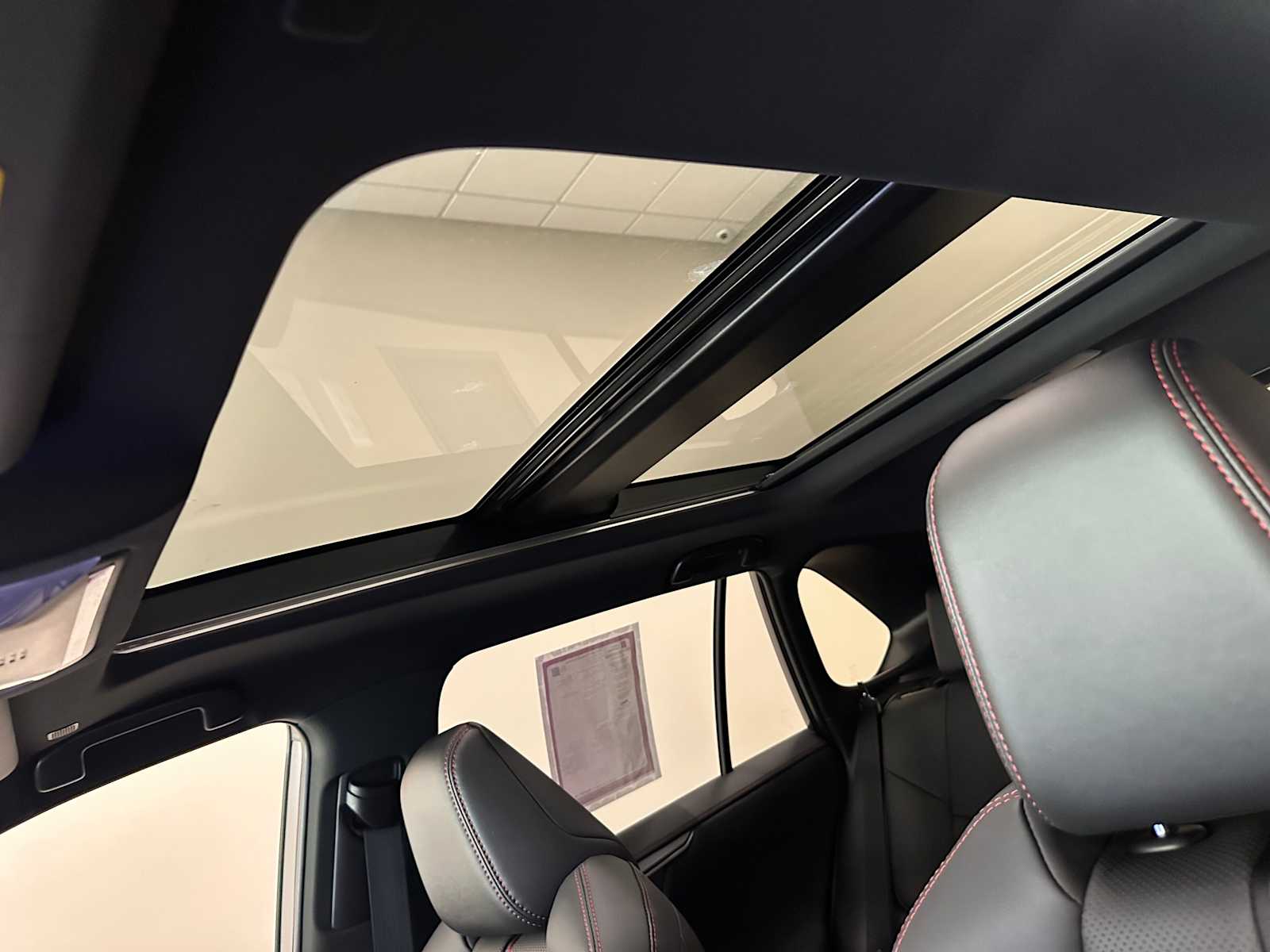 Thumbnail: 2025 Toyota RAV4 - 22