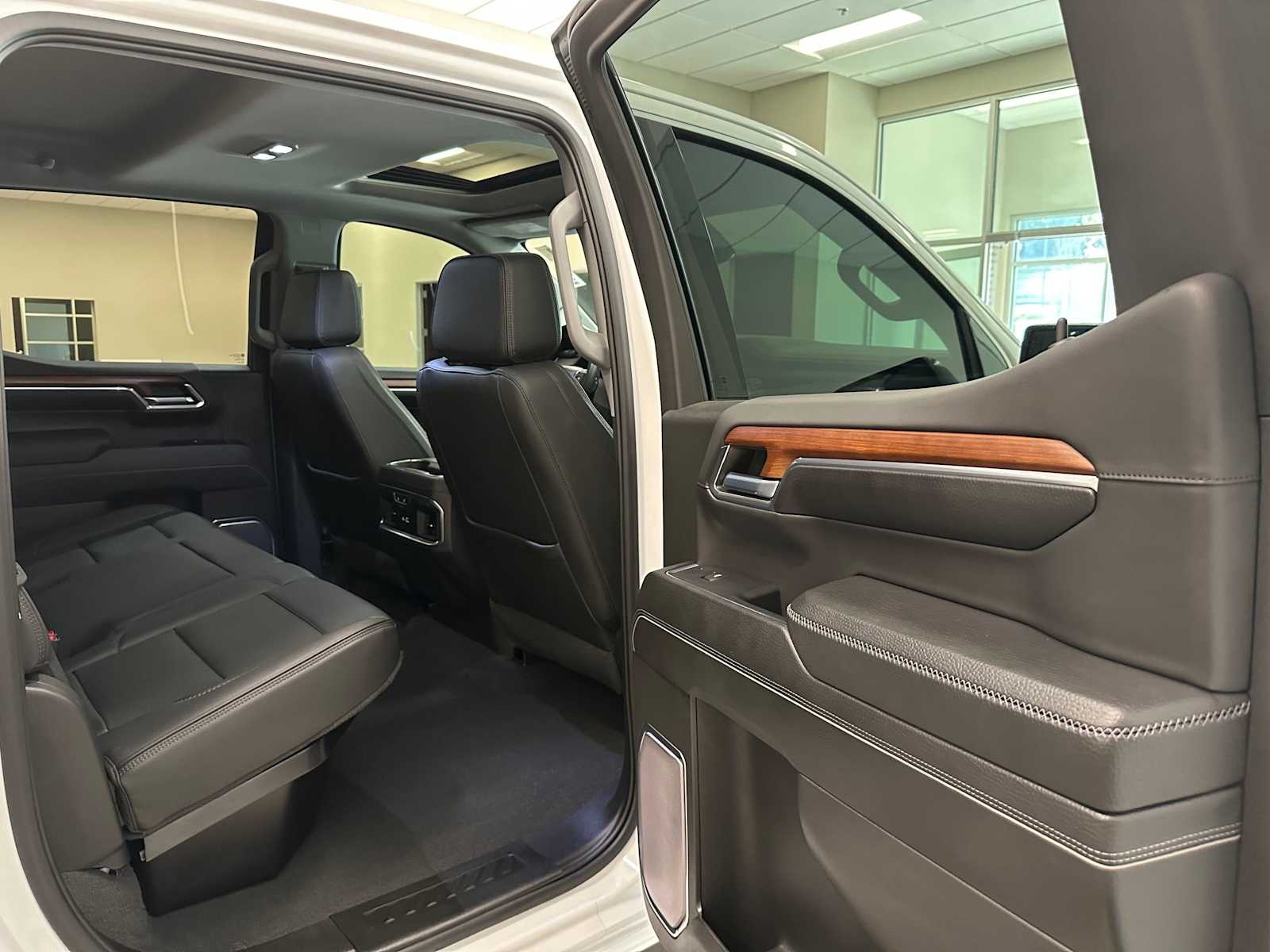Thumbnail: 2022 GMC Sierra 1500 - 26