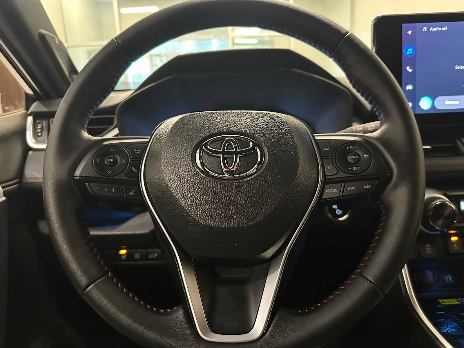 Thumbnail: 2025 Toyota RAV4 - 11