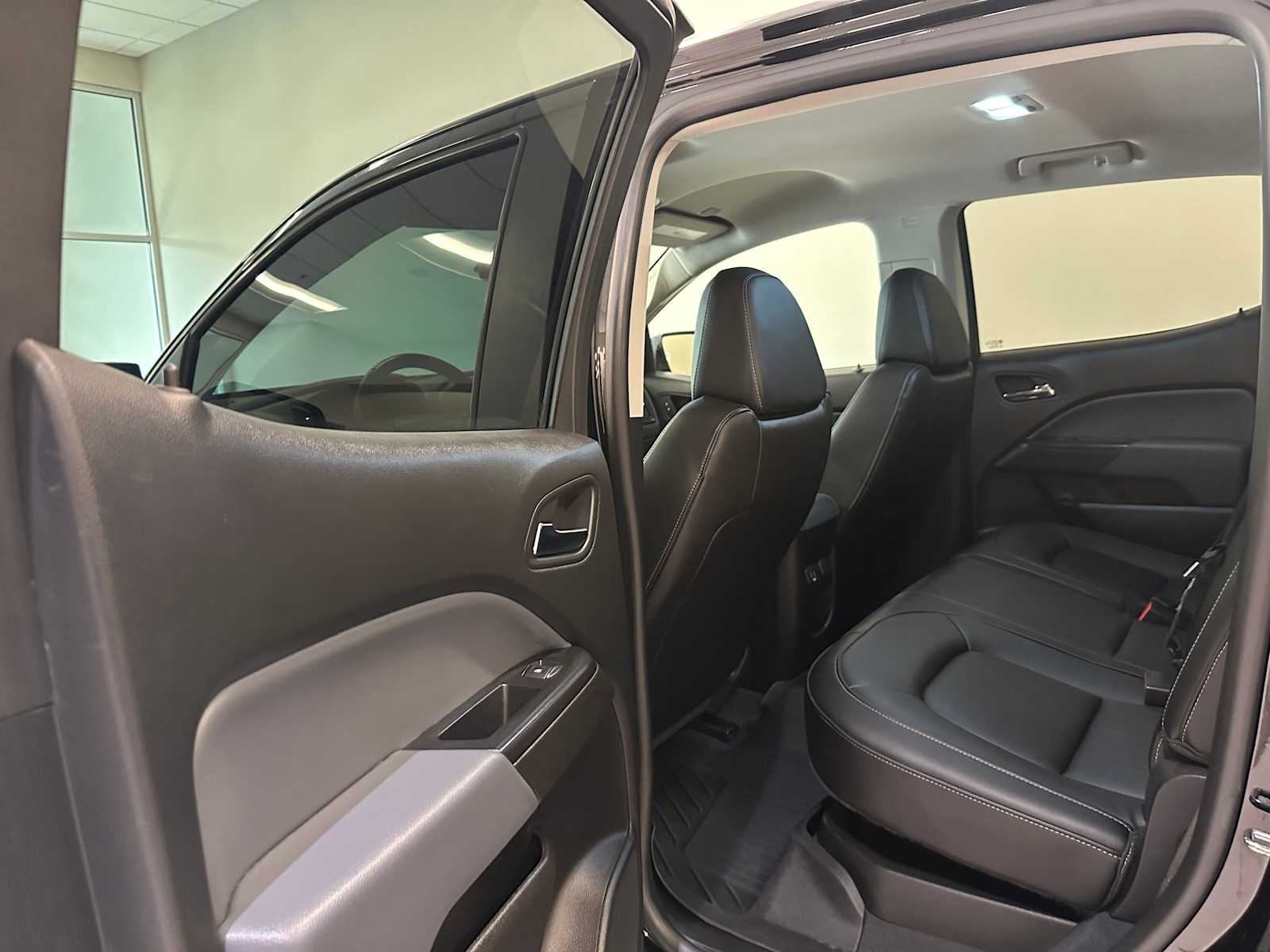 Thumbnail: 2019 Chevrolet Colorado - 24