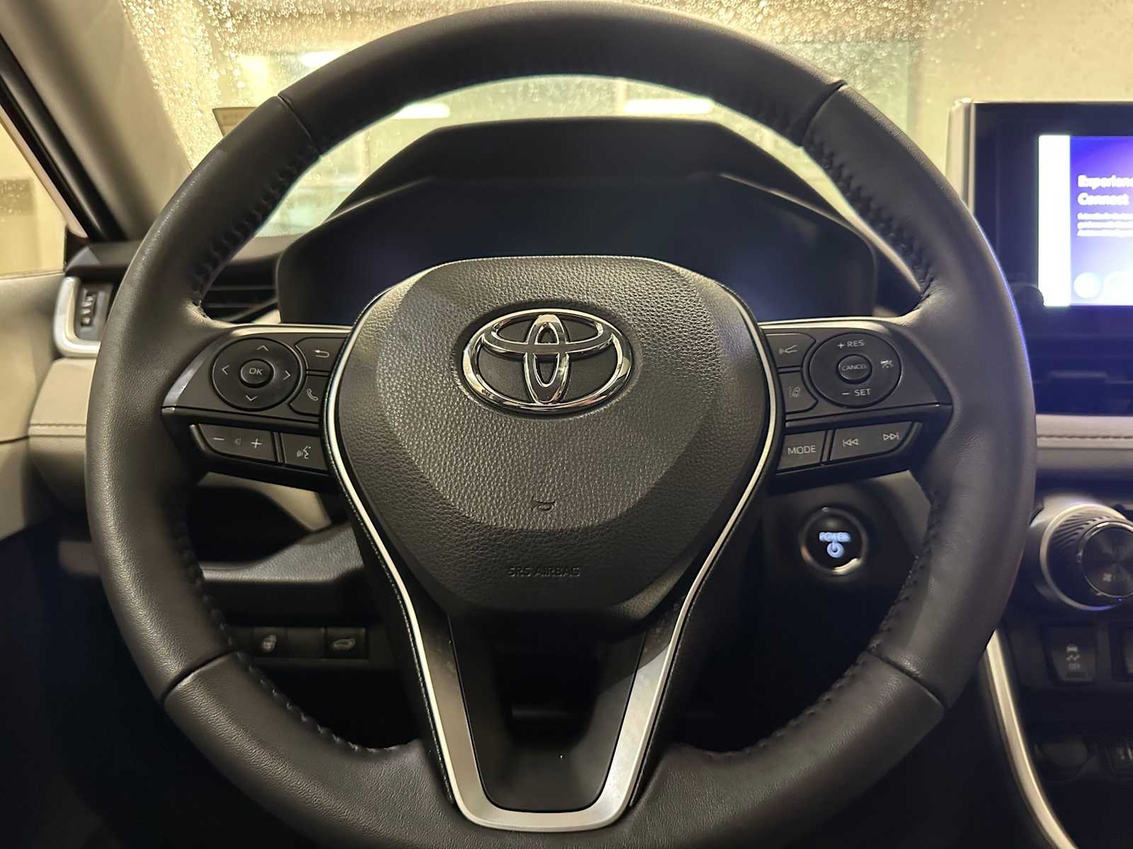 Thumbnail: 2025 Toyota RAV4 - 11