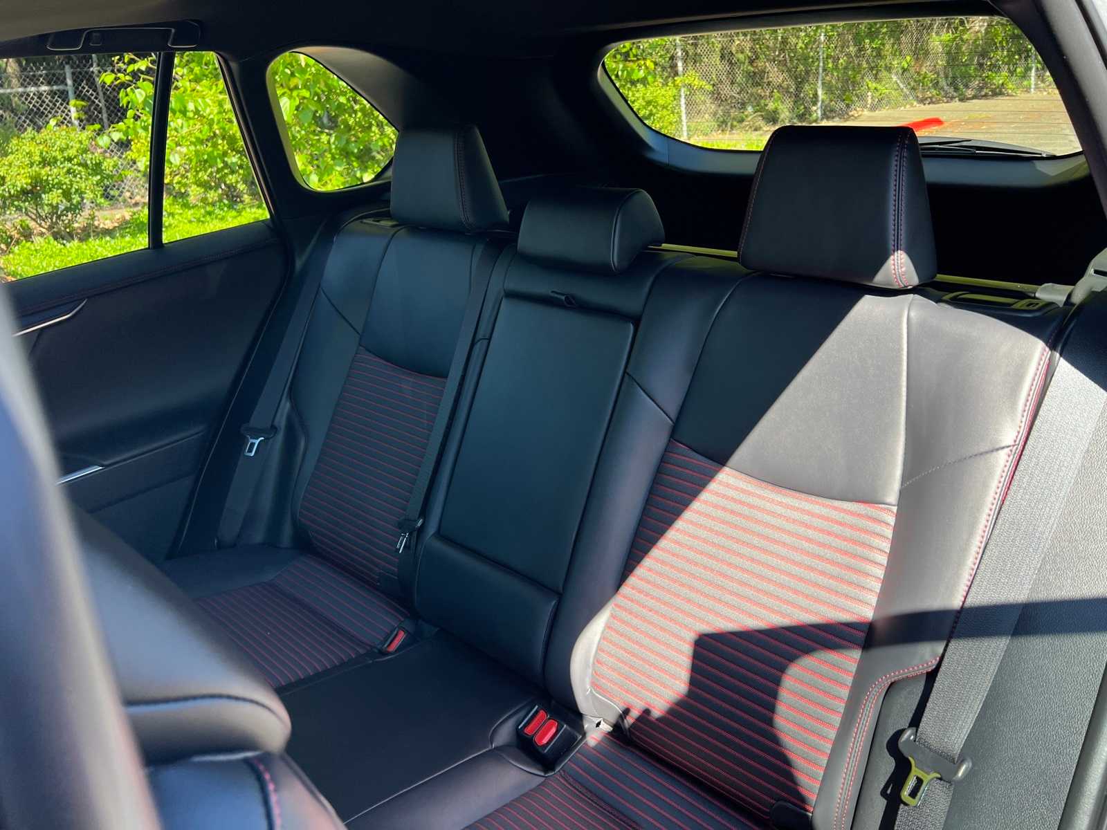 2025 Toyota RAV4 XSE 13