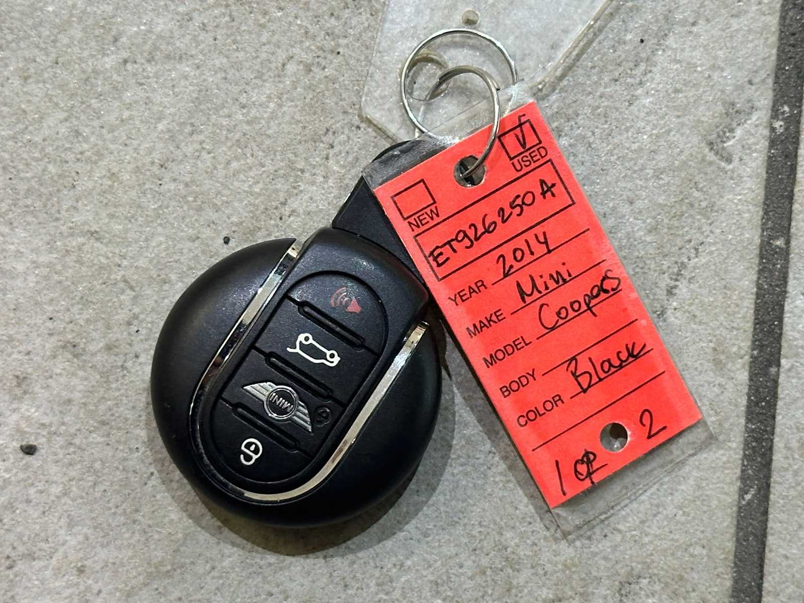 Thumbnail: 2014 MINI Cooper Hardtop - 32