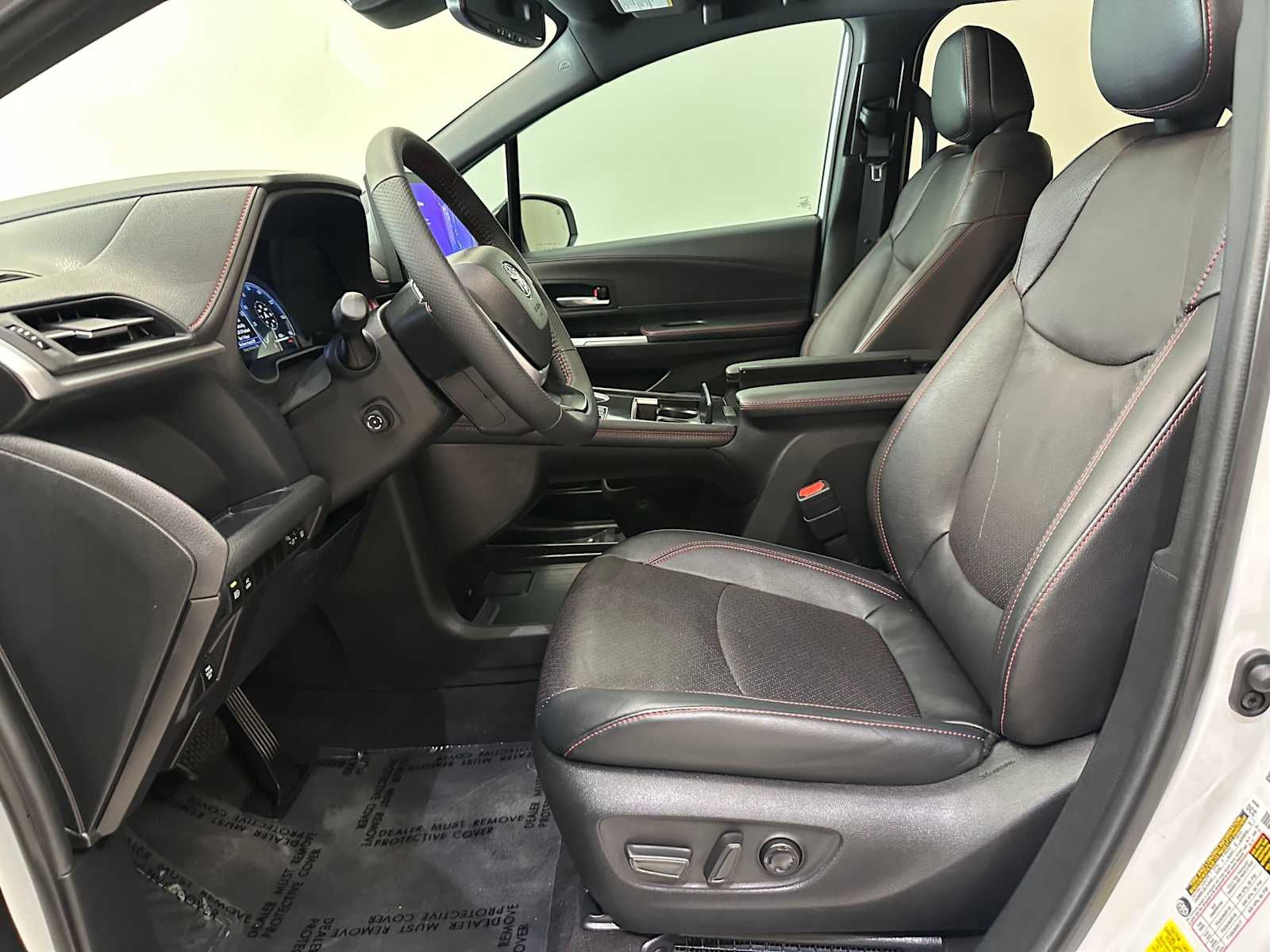 Thumbnail: 2025 Toyota Sienna - 22