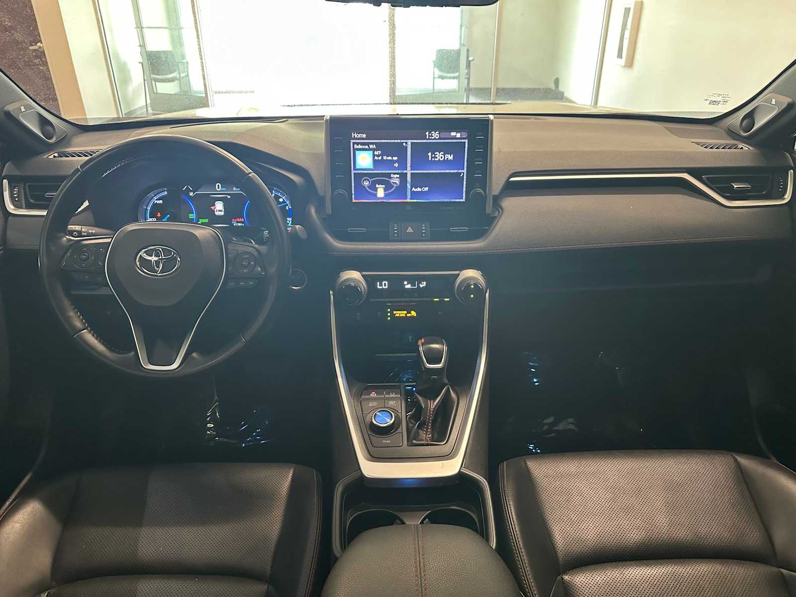 Thumbnail: 2021 Toyota RAV4 - 10
