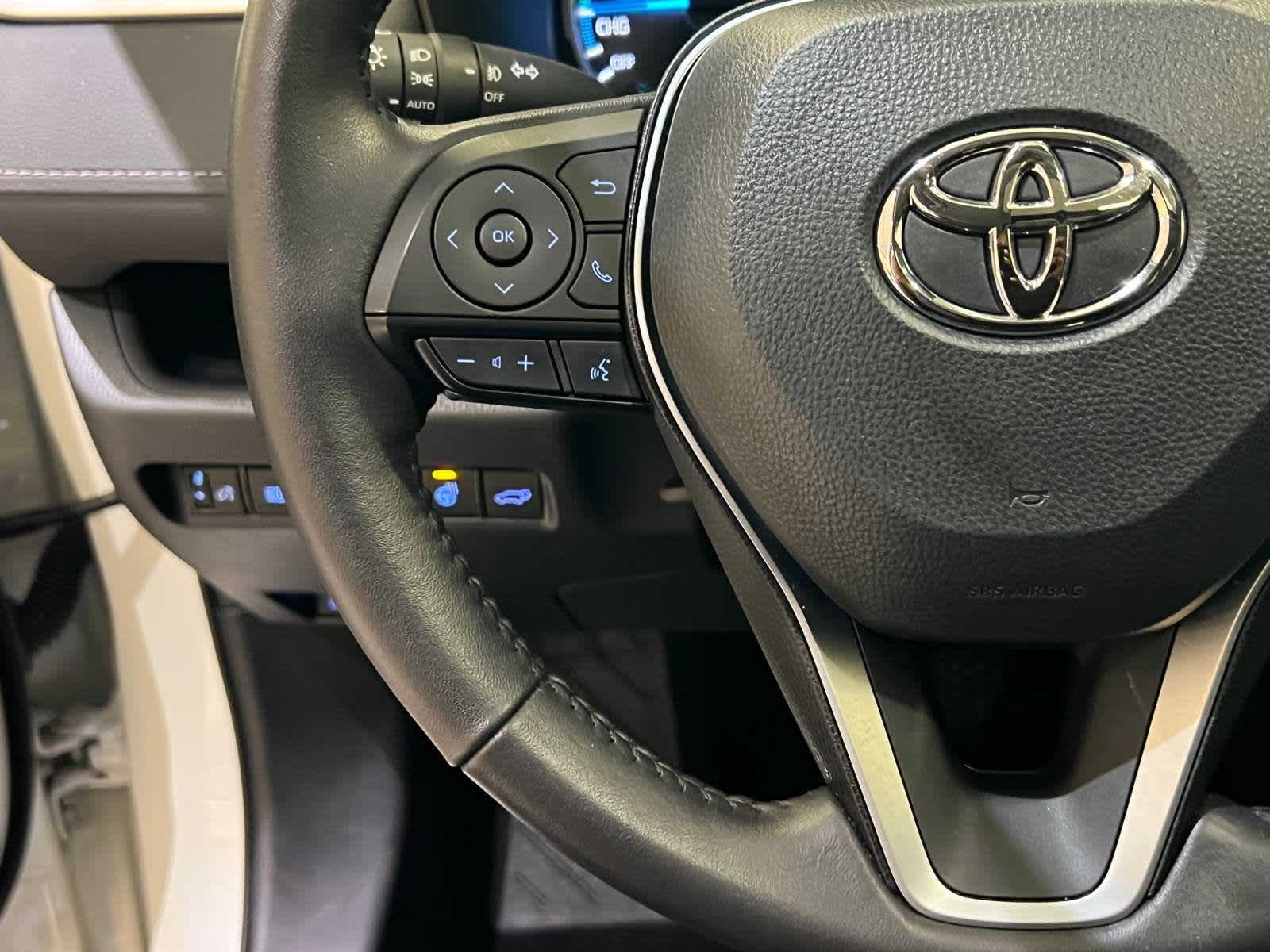 Thumbnail: 2022 Toyota RAV4 - 24