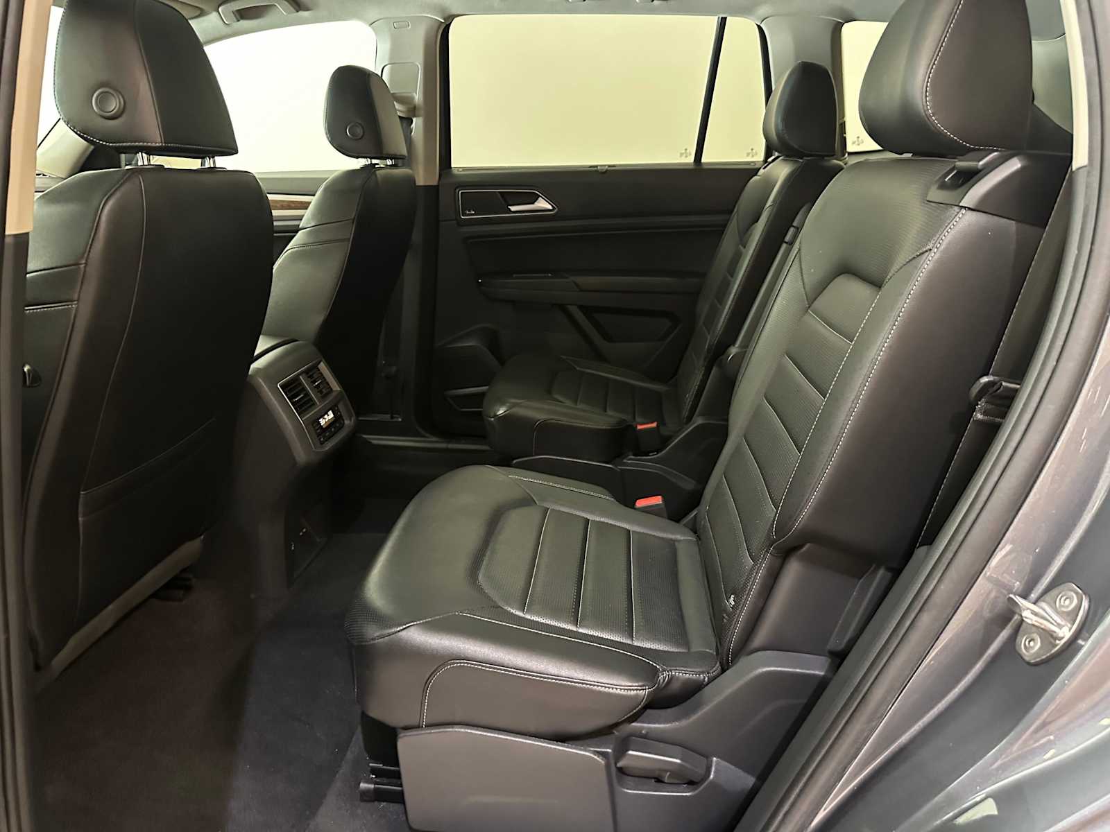 Thumbnail: 2019 Volkswagen Atlas - 24
