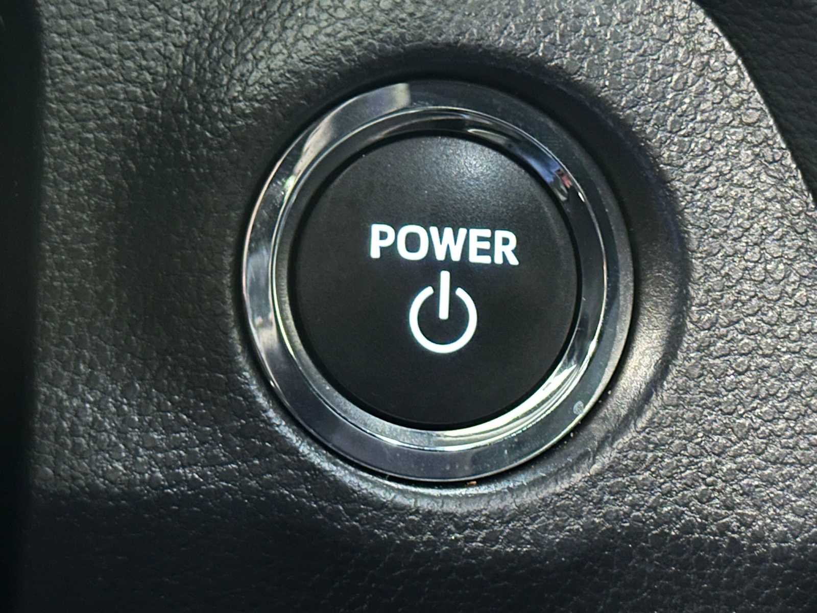 Thumbnail: 2025 Toyota RAV4 - 20