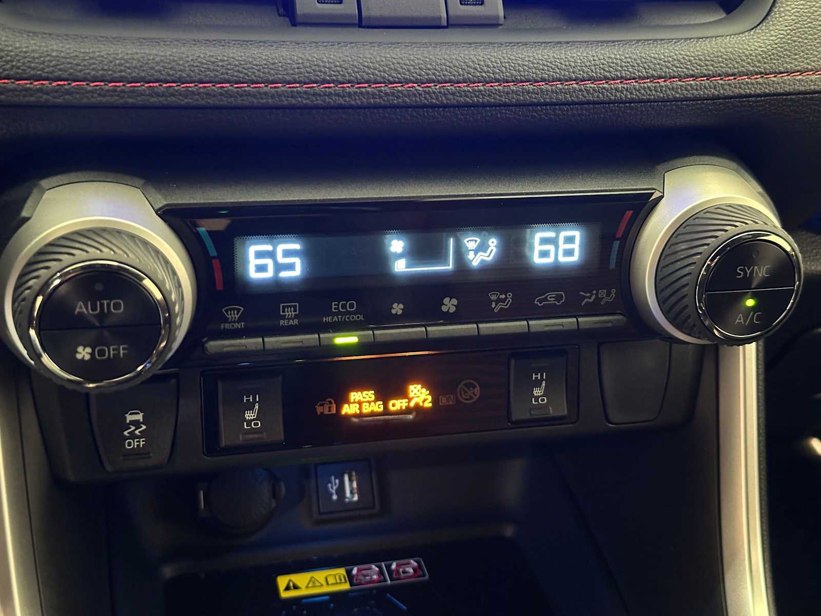 Thumbnail: 2024 Toyota RAV4 - 14