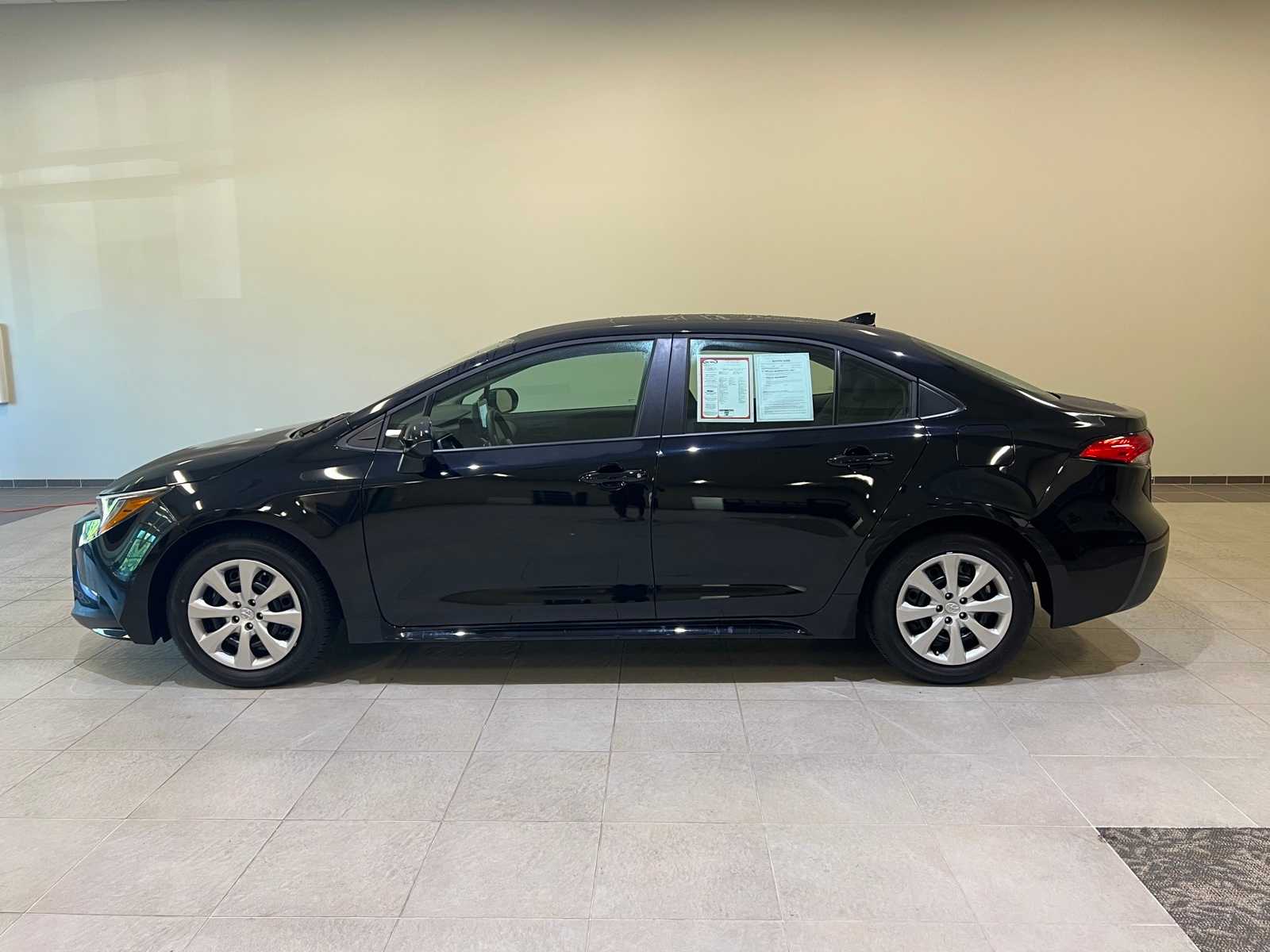 Thumbnail: 2025 Toyota Corolla - 3