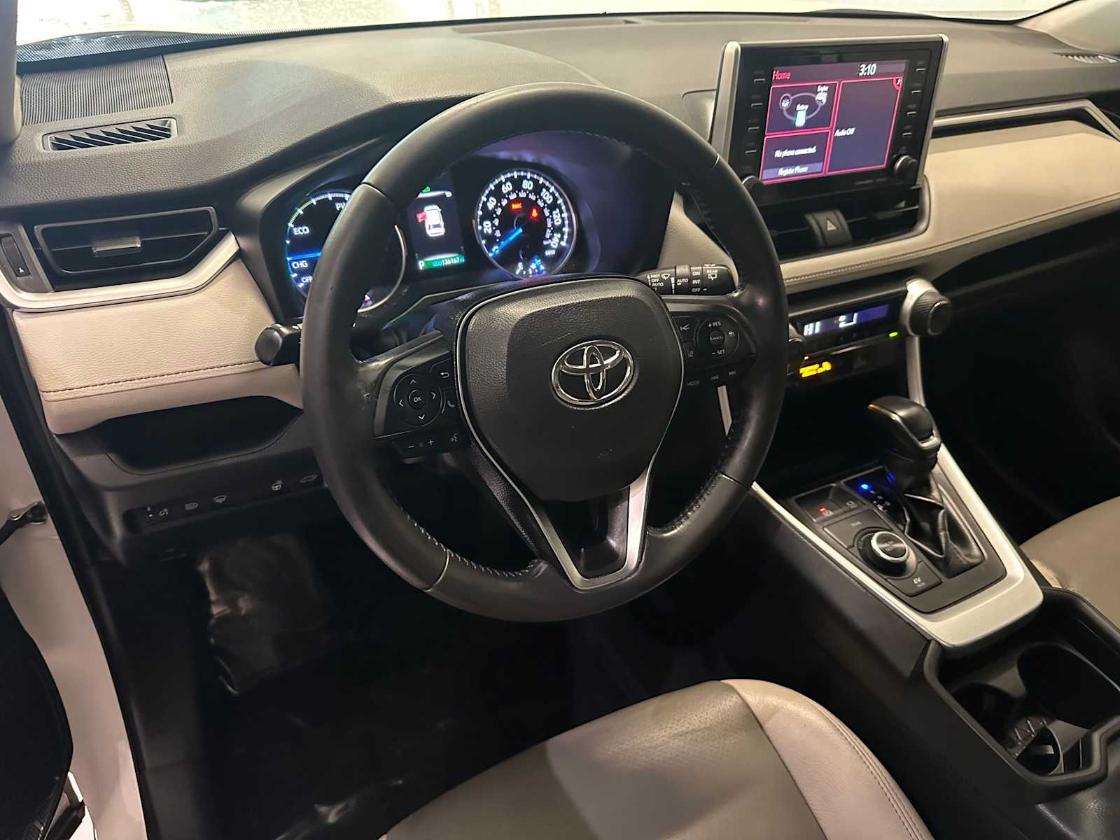 Thumbnail: 2019 Toyota RAV4 - 2