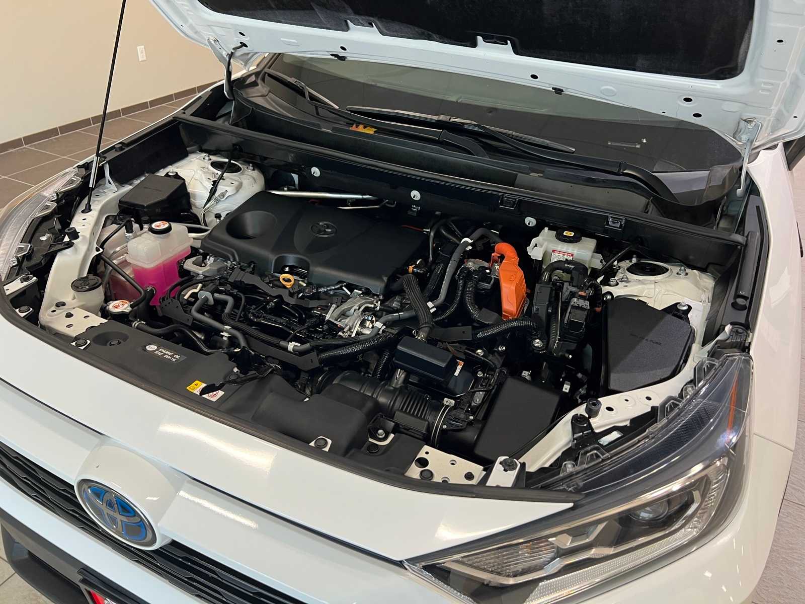 Thumbnail: 2021 Toyota RAV4 - 9