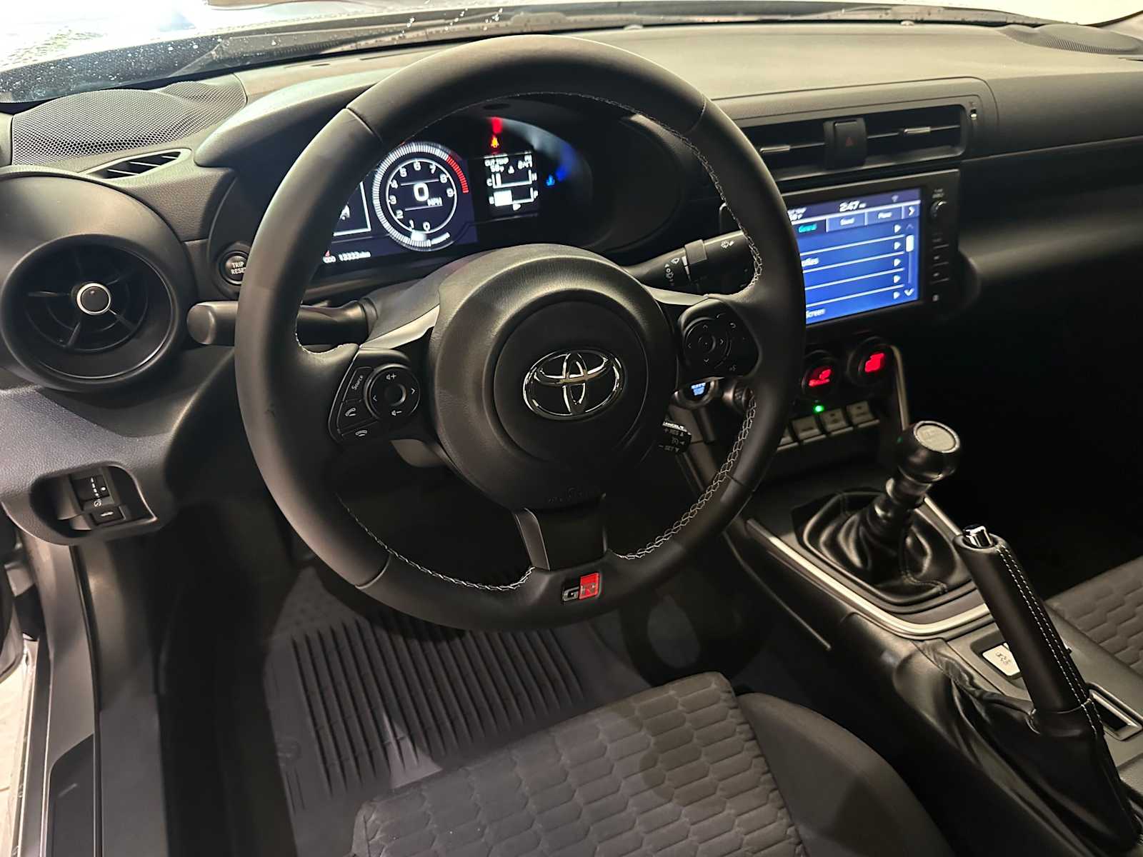 Thumbnail: 2022 Toyota GR86 - 2