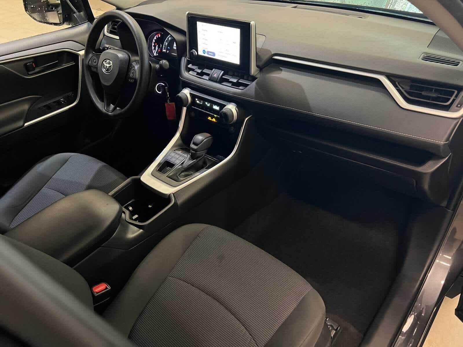 Thumbnail: 2023 Toyota RAV4 - 15