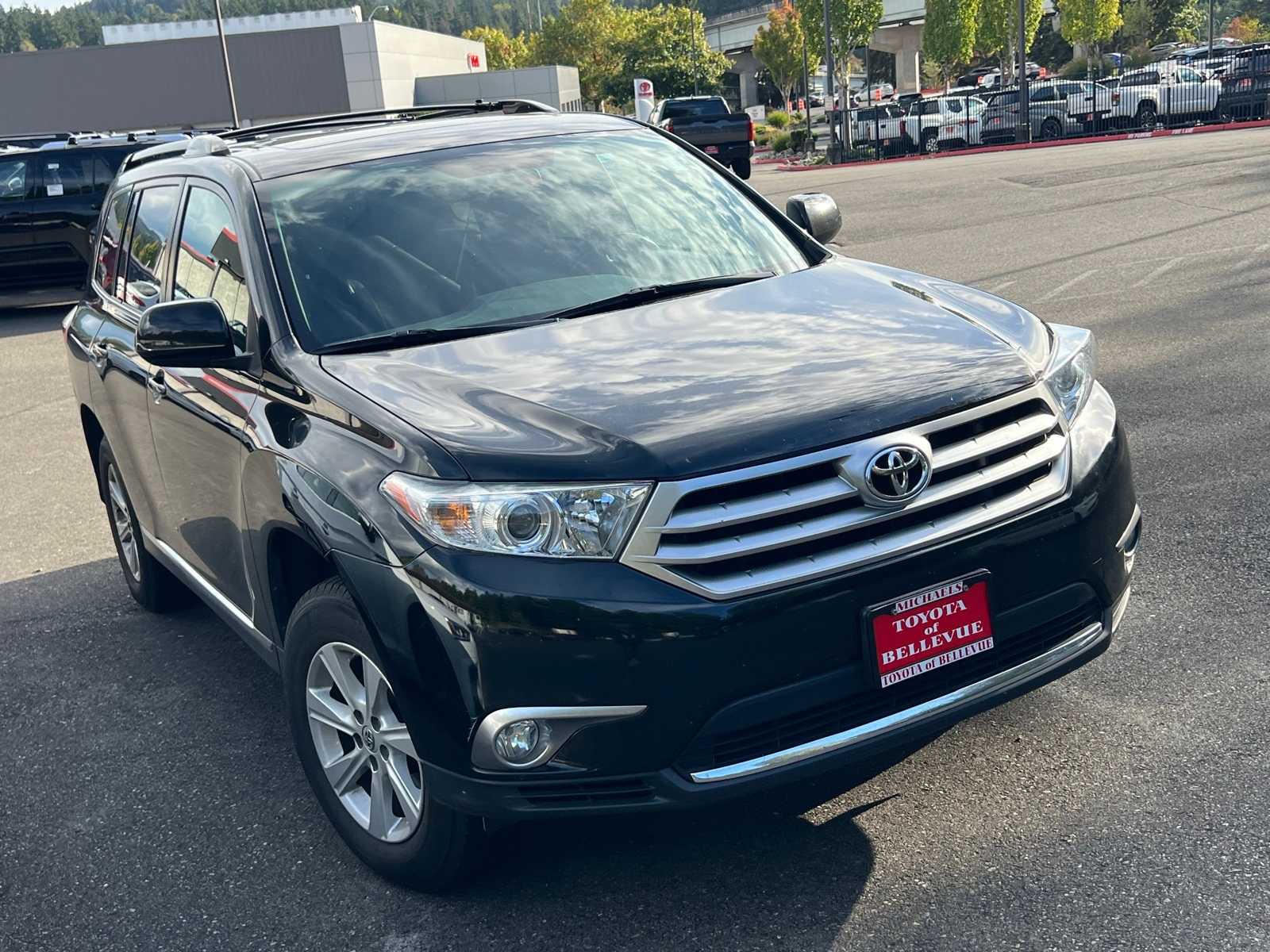 Thumbnail: 2011 Toyota Highlander - 3
