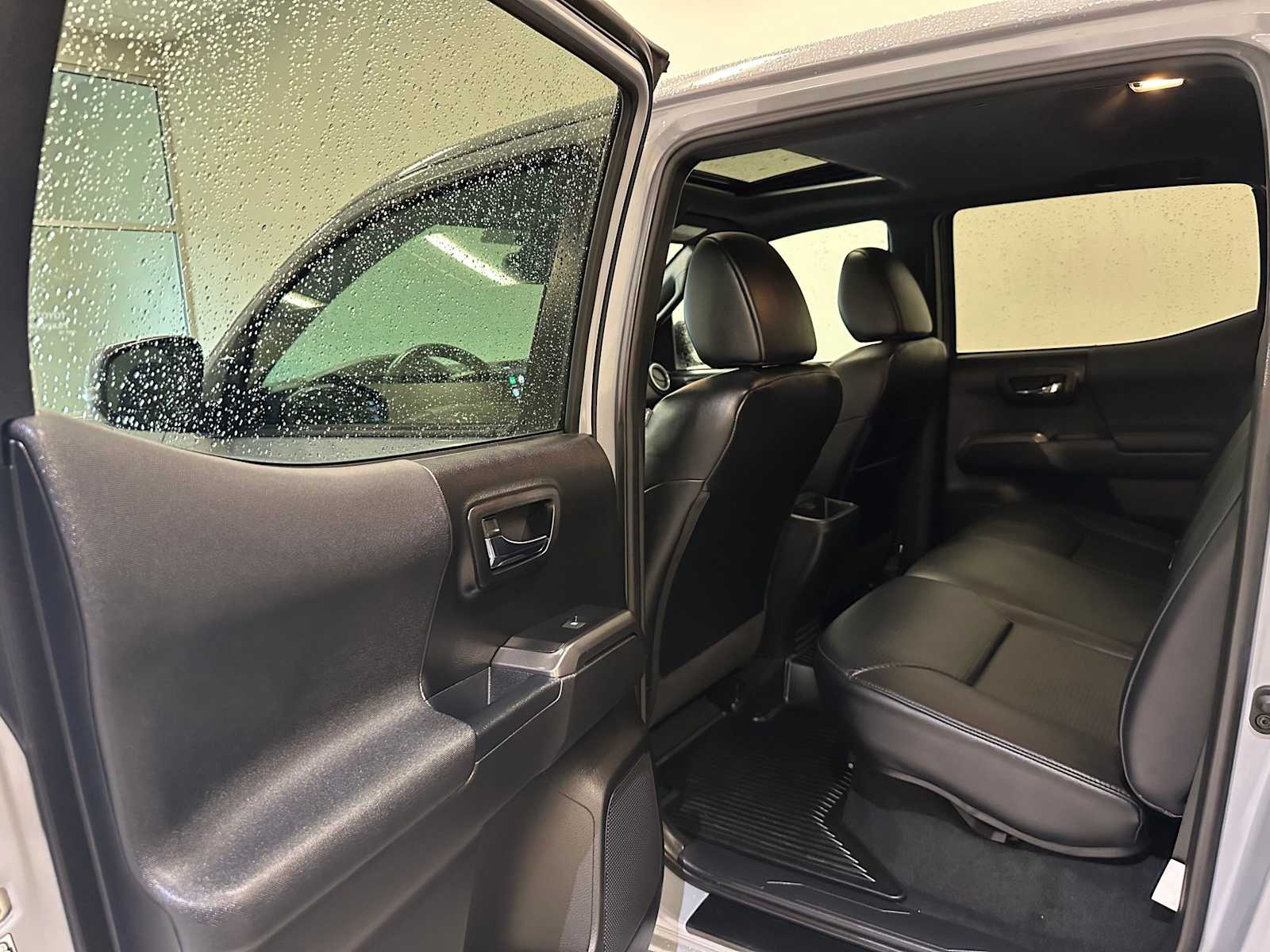 Thumbnail: 2019 Toyota Tacoma - 25